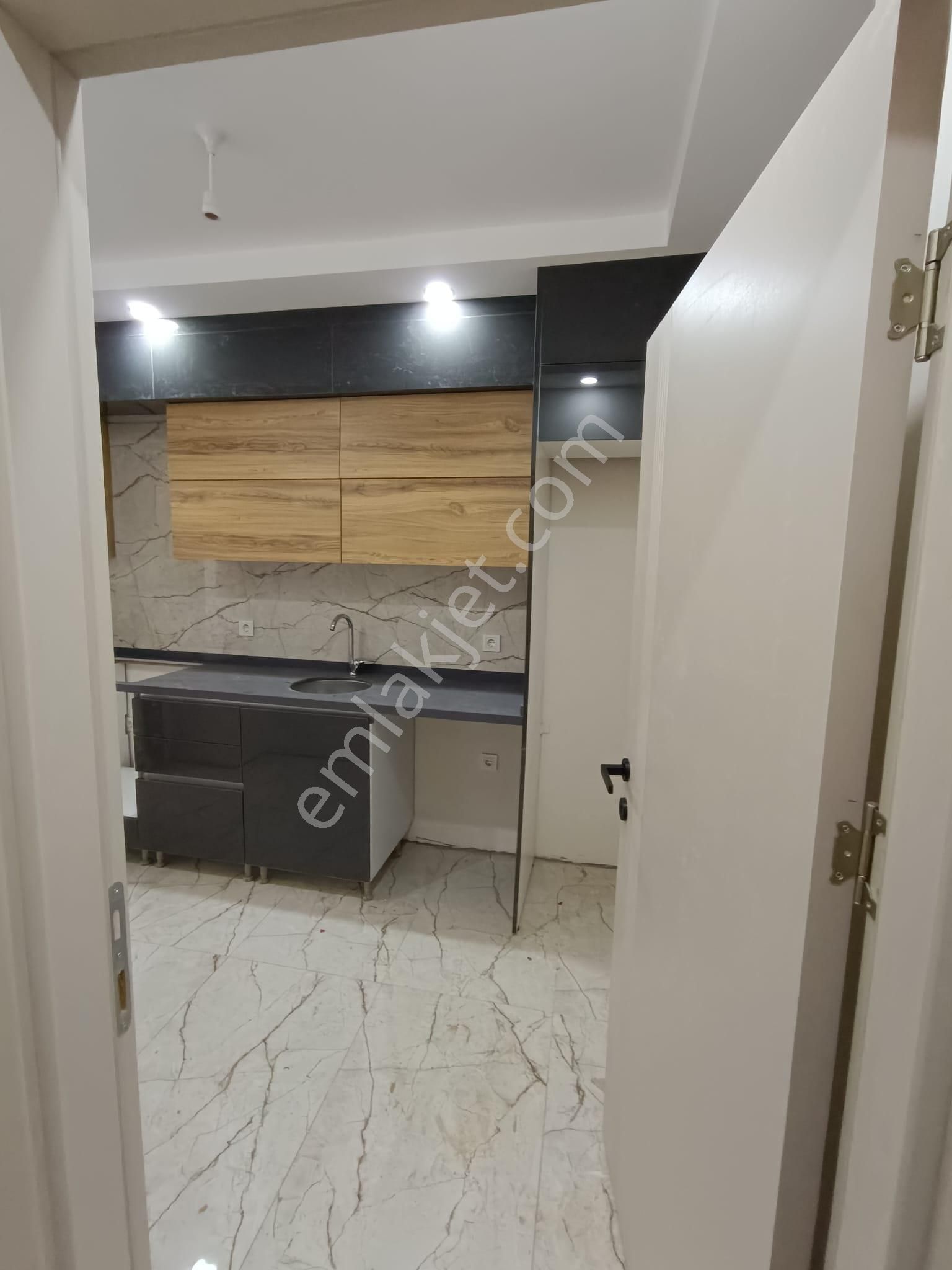 Avcılar Üniversite Mah. Satılık Tabandan Isıtma 2+1 Sıfır Daire - Görsel 18