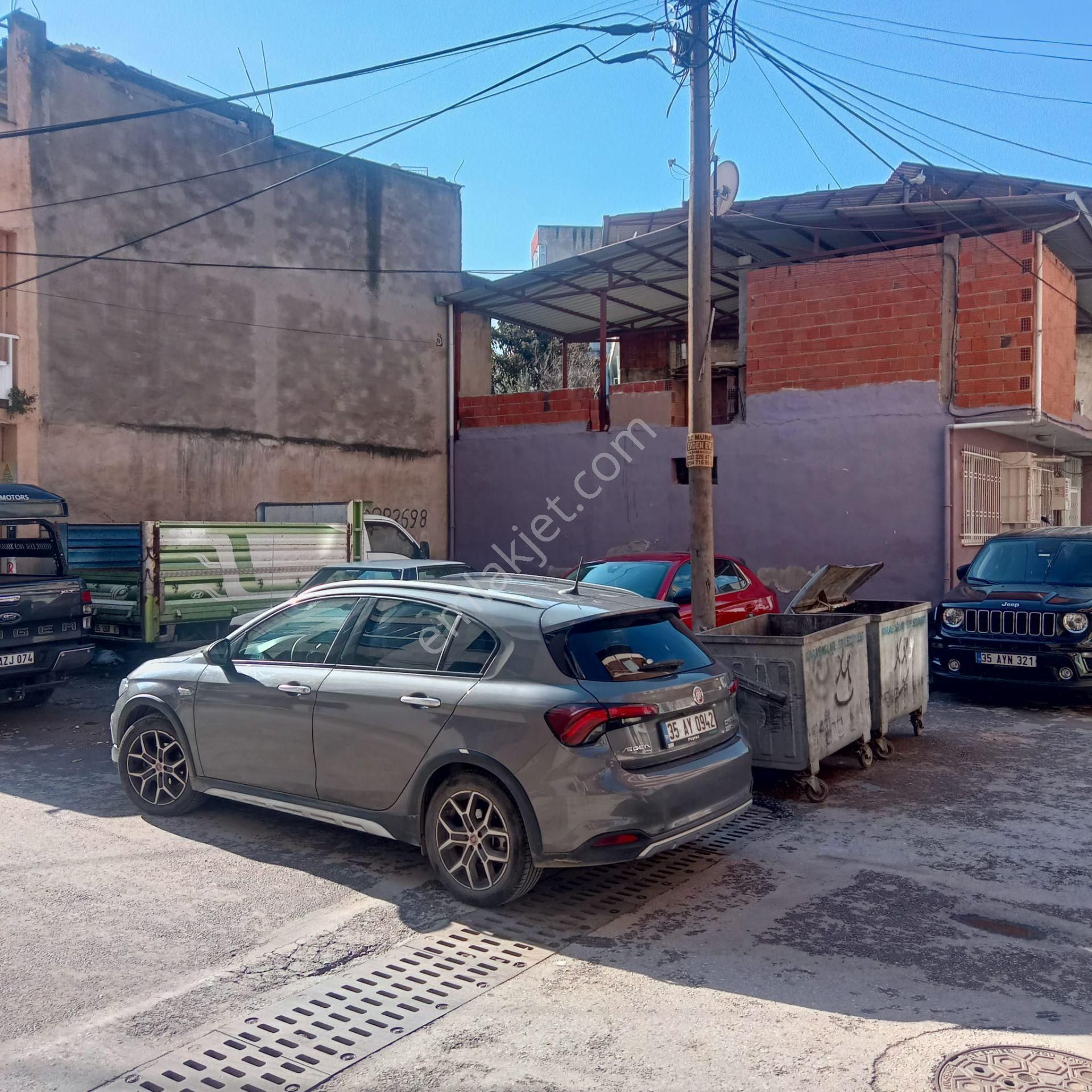 Karabağlar Bozyaka Çalıkuşu Mah. Satılık 71 M2 Kare Arsa