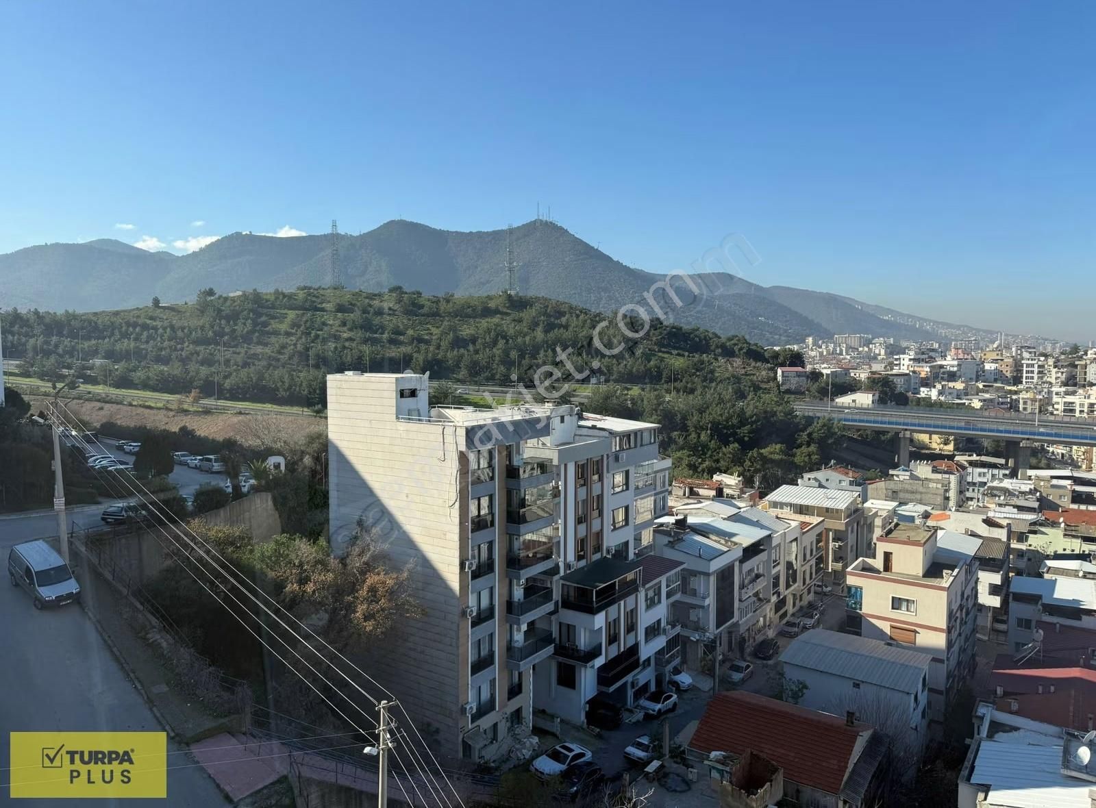 Fahrettin Altay'da Asansörlü Otoparklı 3+1 160 M² Kiralık Daire - Görsel 2