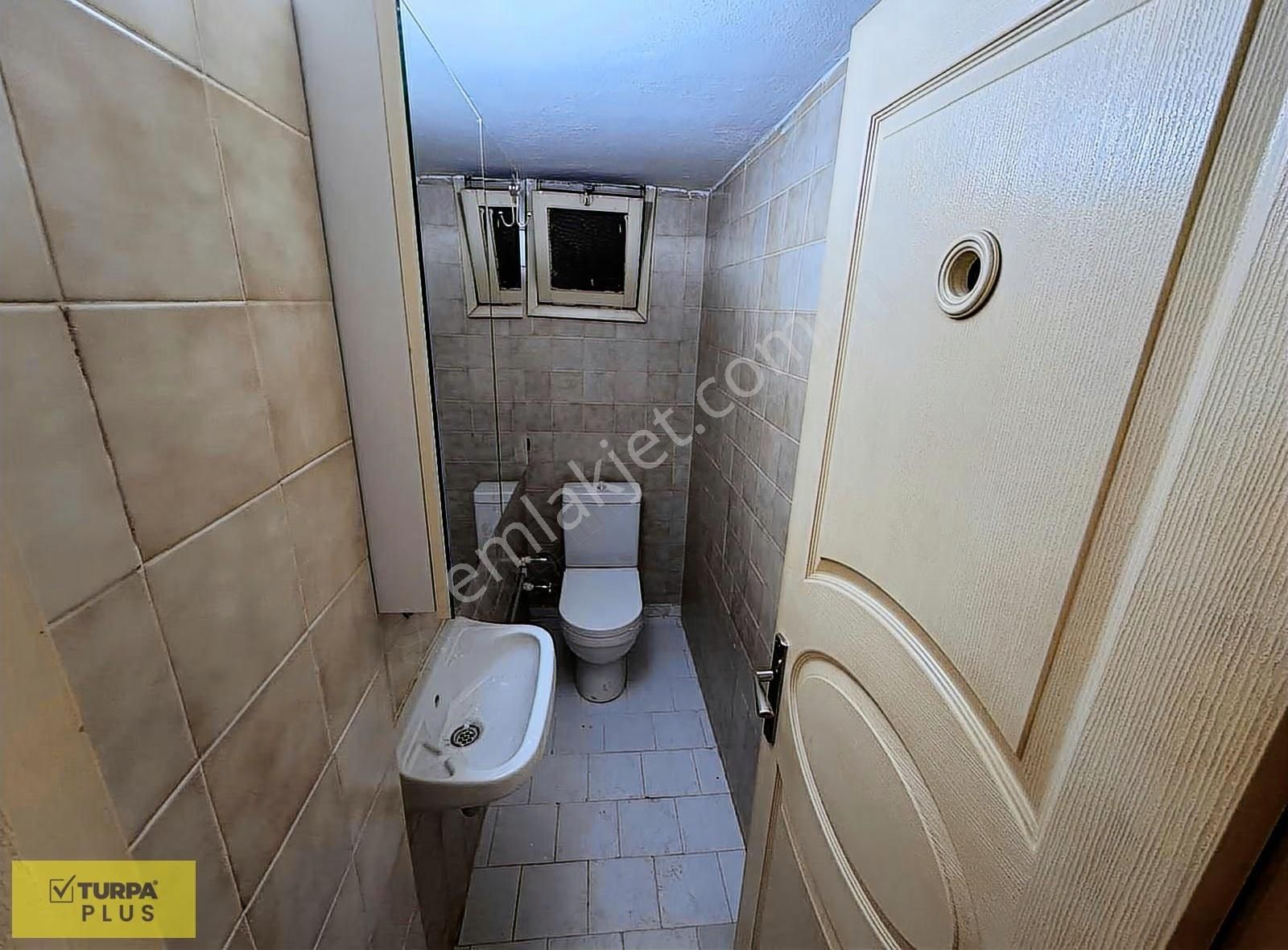 Buca Yeni Adliye Yakını 3+1 Kiralık Çift Cephe Daire - Görsel 2