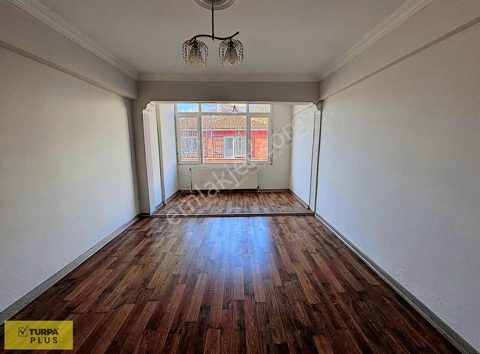 Buca Yeni Adliye Yakını 3+1 Kiralık Çift Cephe Daire - Görsel 3