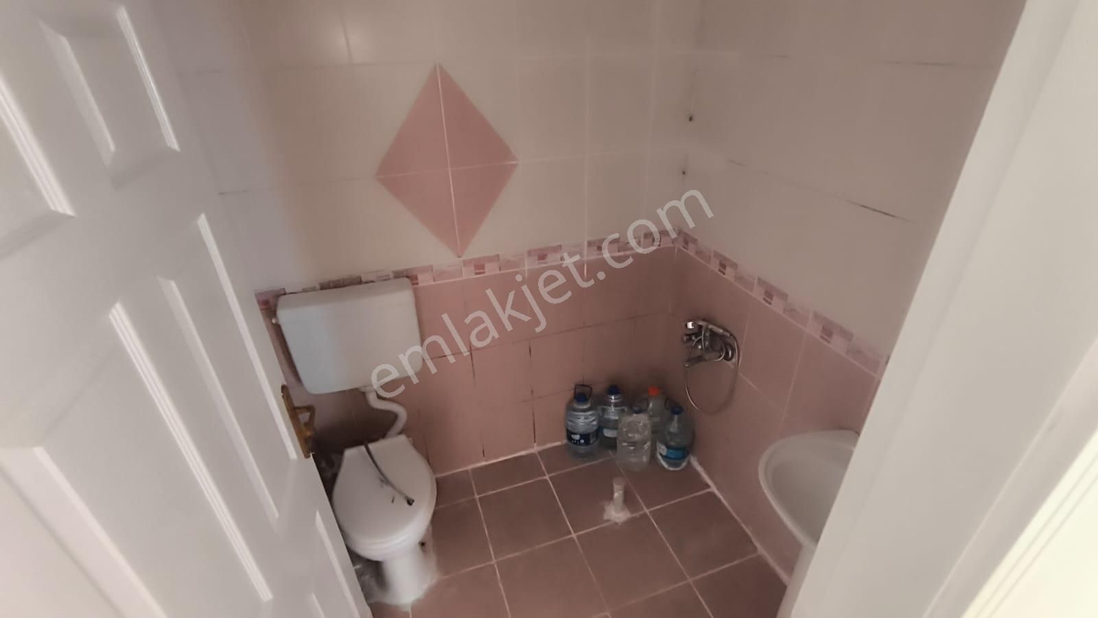 Yılmaz Gayrimenkul 3+1 Ön Cephe Kıralık Yapılı Masrafsız Mavı Okul Yanı - Görsel 25