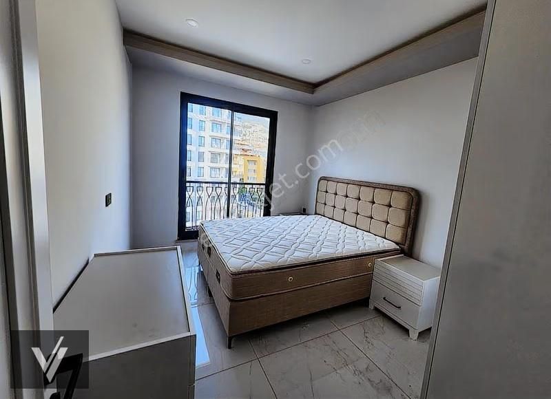 Alanya Merkez Royal Towersta, Site İçinde 2+1 - Görsel 7