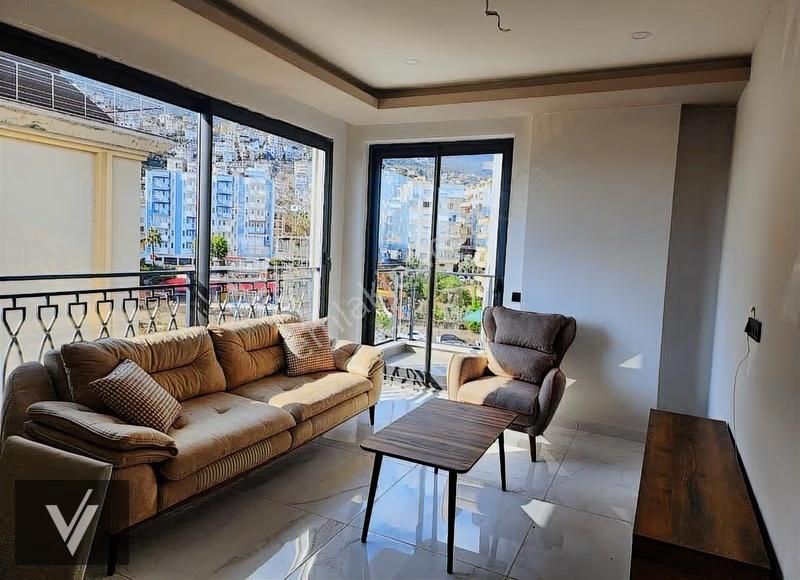 Alanya Merkez Royal Towersta, Site İçinde 2+1 - Görsel 8