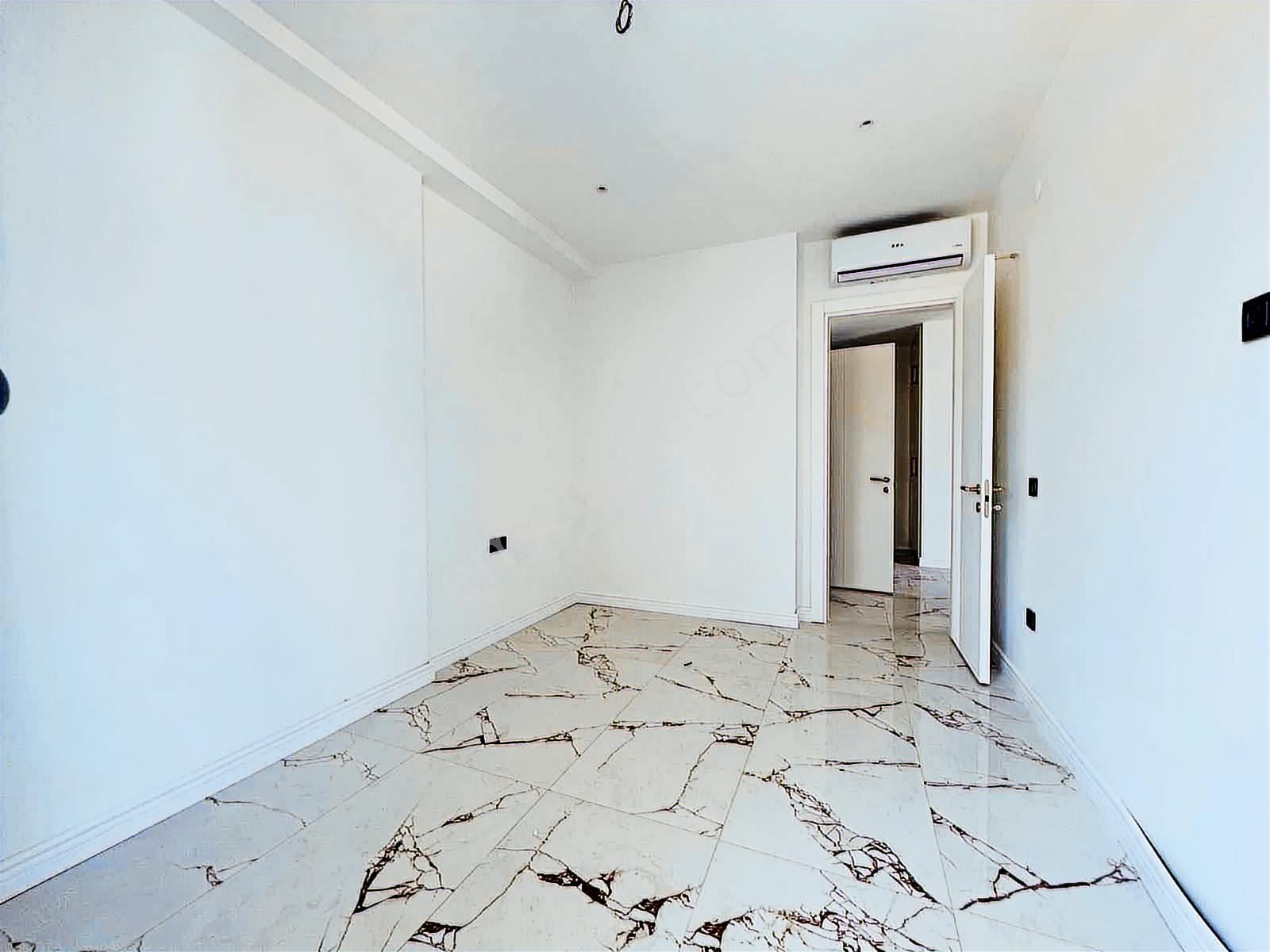 Alanya Oba Ultra Lüks Site İçerisinde Satılık 1+1 Sıfır Daire - Görsel 16