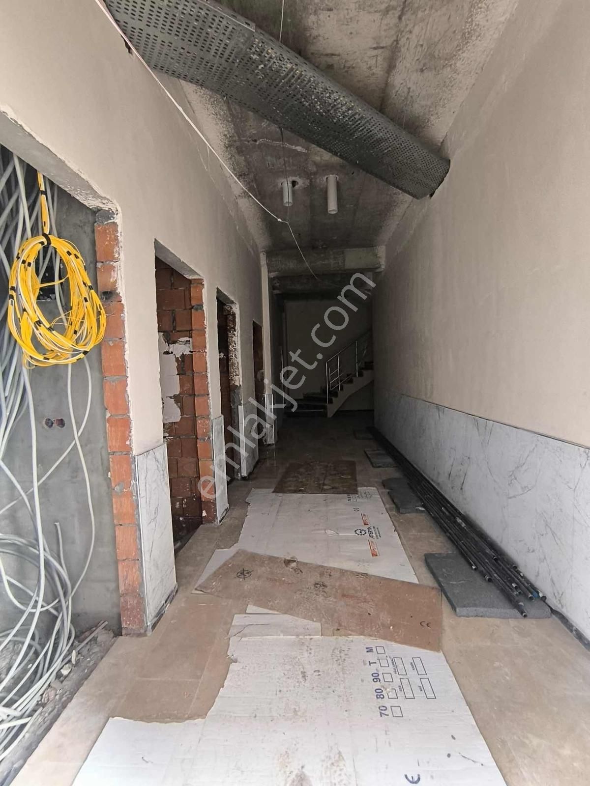 Merkez Karapınar Ön Cephe Yol Kenarı Satılık Sıfır 1+1 Daire - Görsel 12