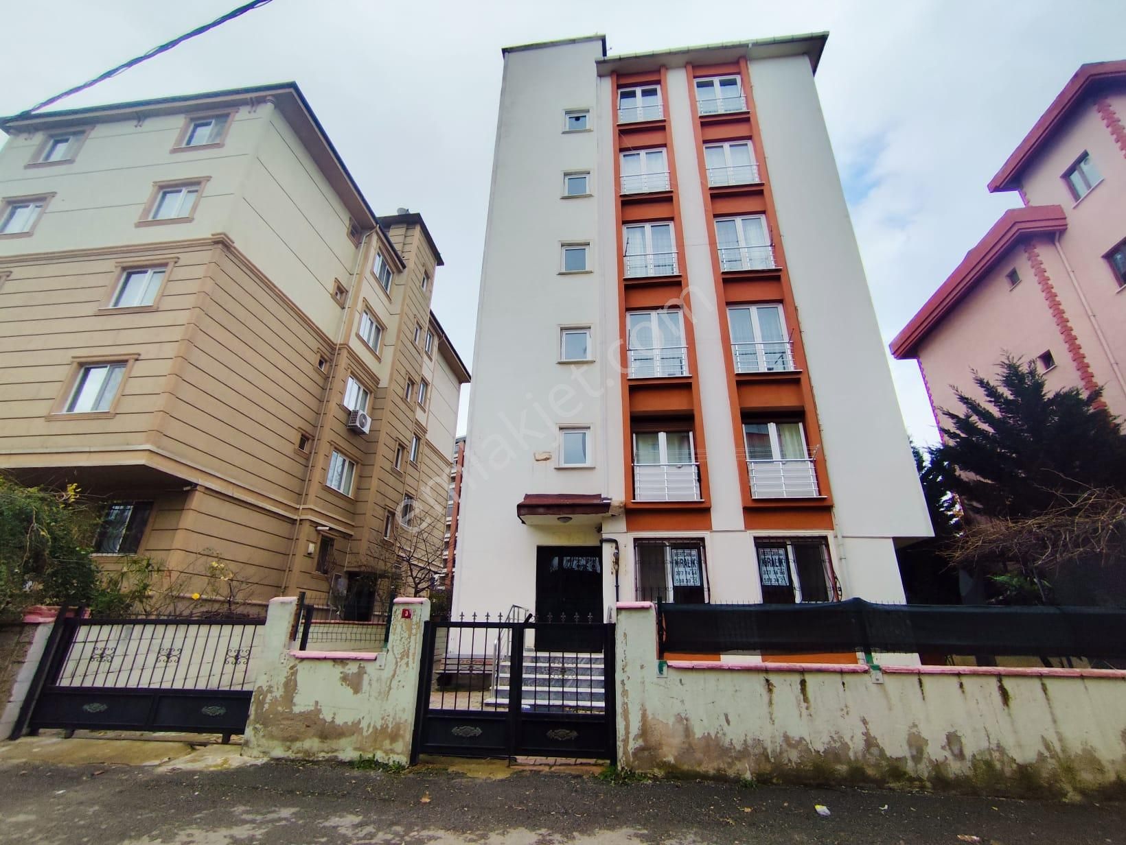 Mertcan Dan Soğanlık Çarşıya Yürüme 3+1 Yüksek Giriş Fırsat Kiralık