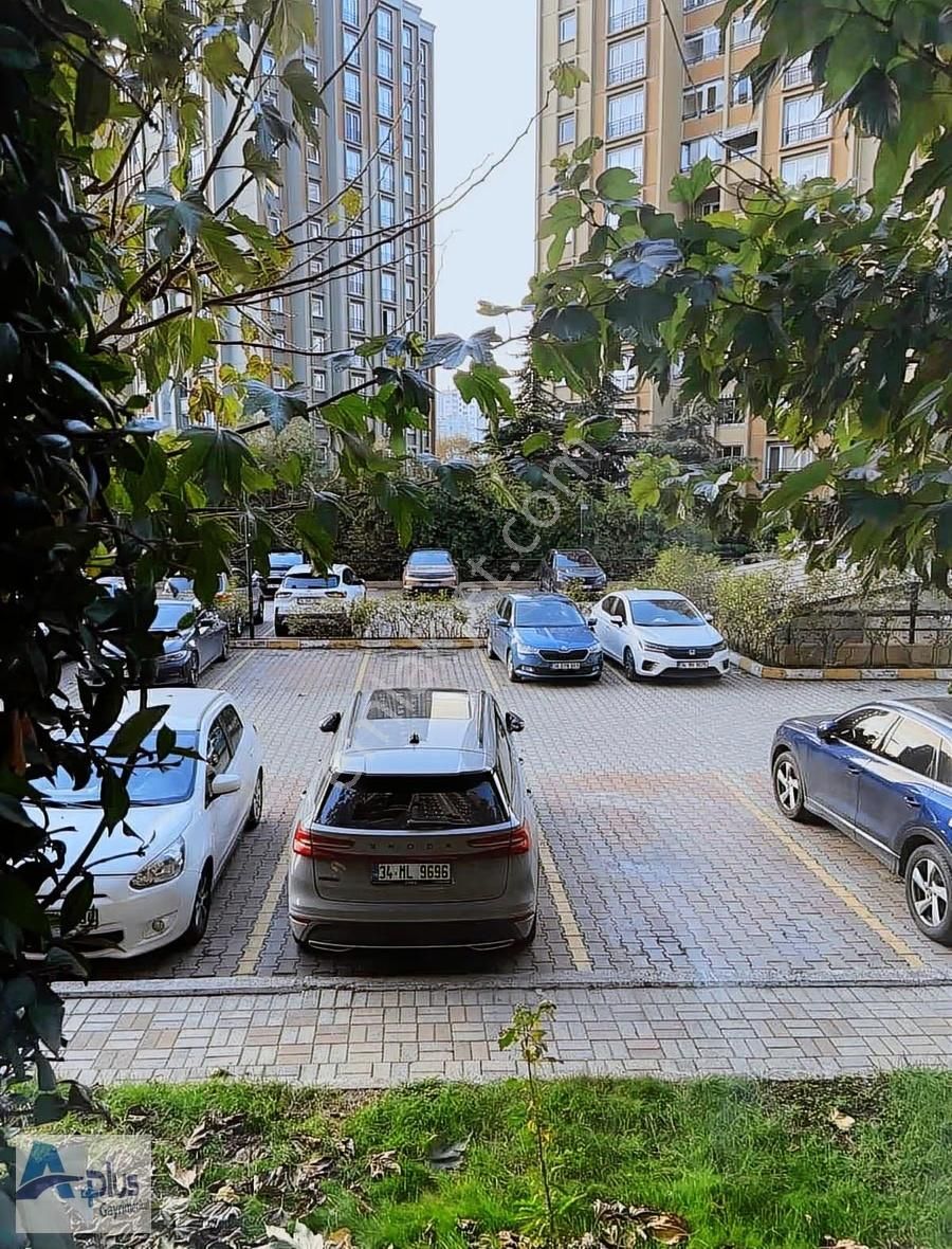 Atakent Mah.avrupa 1 Konutlarında Satılık 3+1 Giriş Kat 126 M2