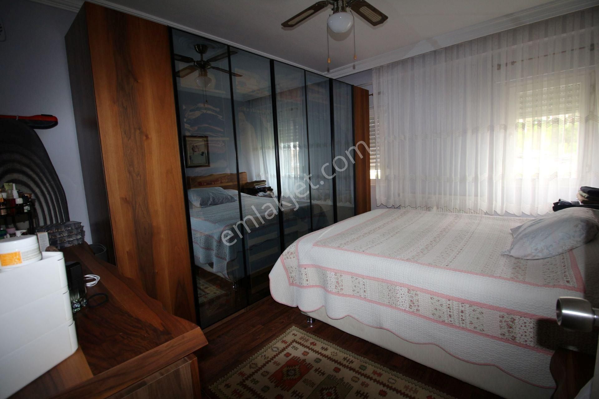 Site İçinde Doğalgazlı Asansörlü Arakat - Görsel 17