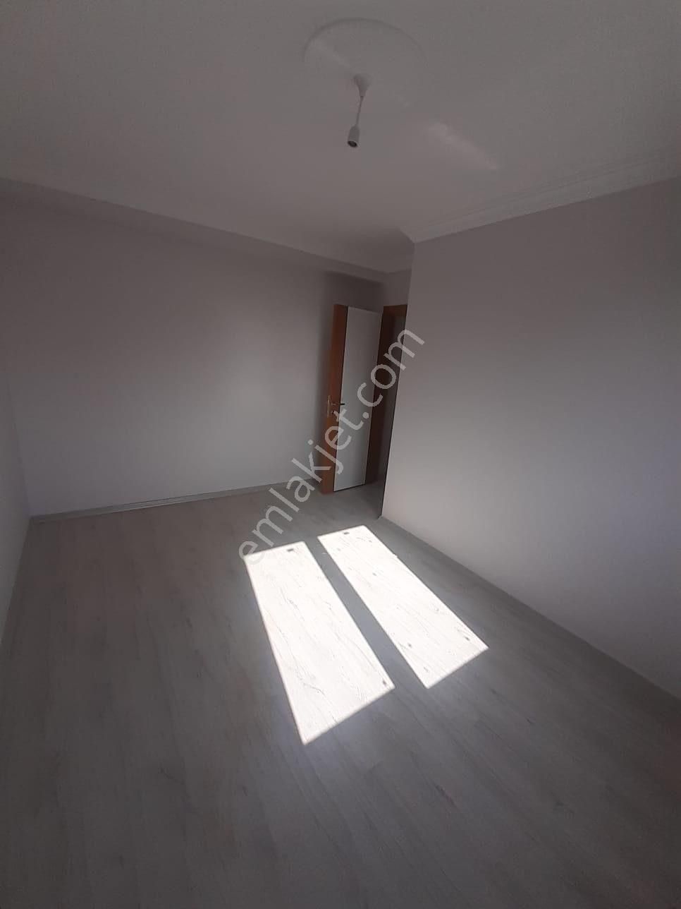 Sultanbeyli Akşemsettin Mah. Viaport Yakını Teraslı 4+1 Dubleks - Görsel 13