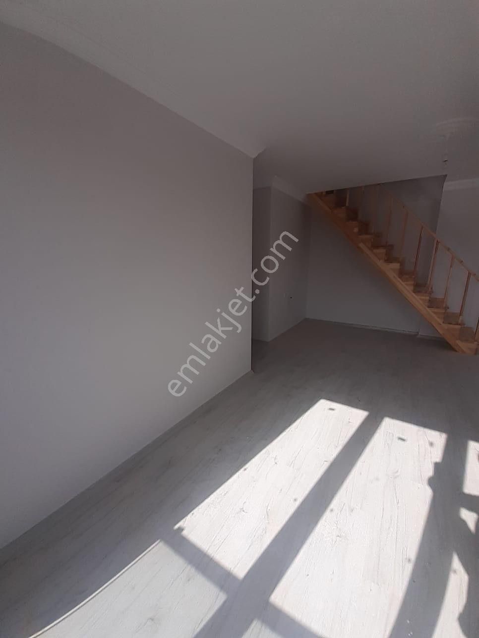 Sultanbeyli Akşemsettin Mah. Viaport Yakını Teraslı 4+1 Dubleks - Görsel 6