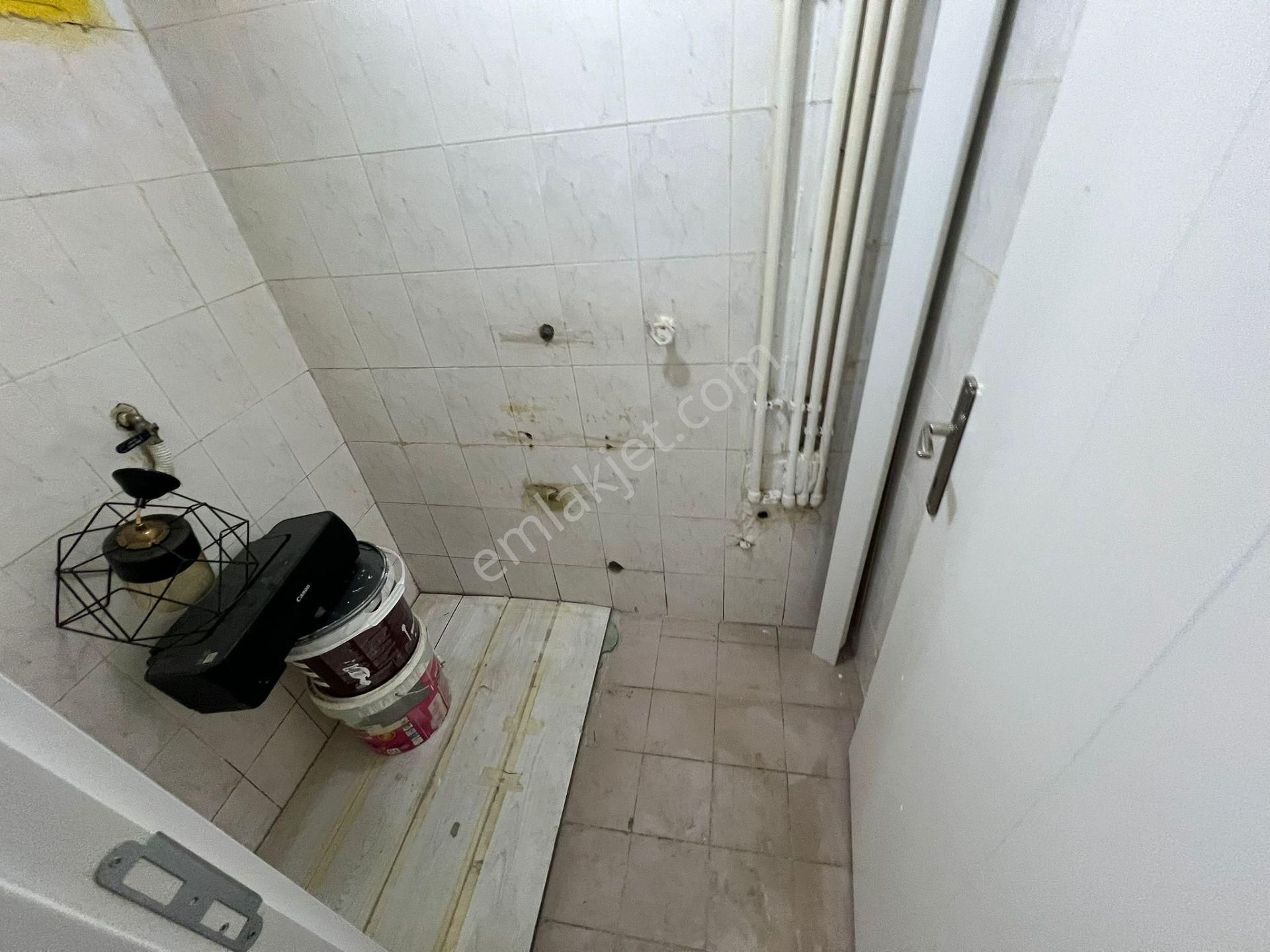 Atanora Vadi'den Merkezi Lokasyonda Cadde Yakını Kombili Ön Cephe Boş 2+1 - Görsel 6