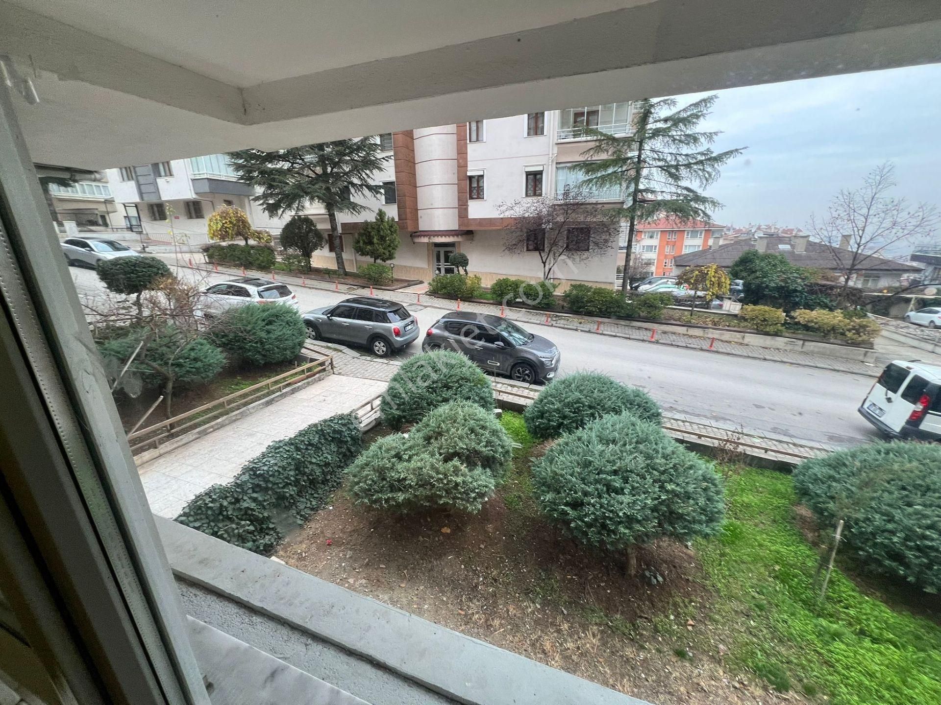 Atanora Vadi'den Merkezi Lokasyonda Cadde Yakını Kombili Ön Cephe Boş 2+1 - Görsel 2