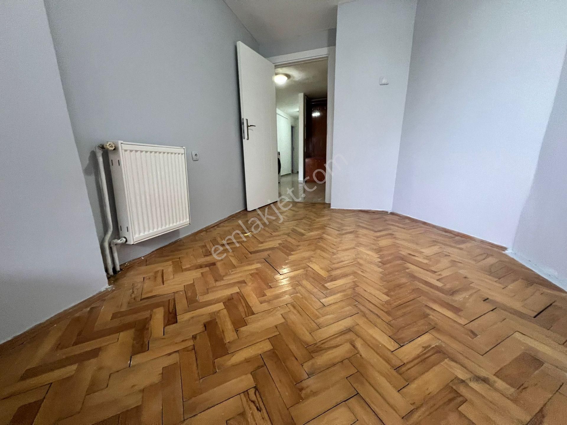 Atanora Vadi'den Merkezi Lokasyonda Cadde Yakını Kombili Ön Cephe Boş 2+1 - Görsel 22