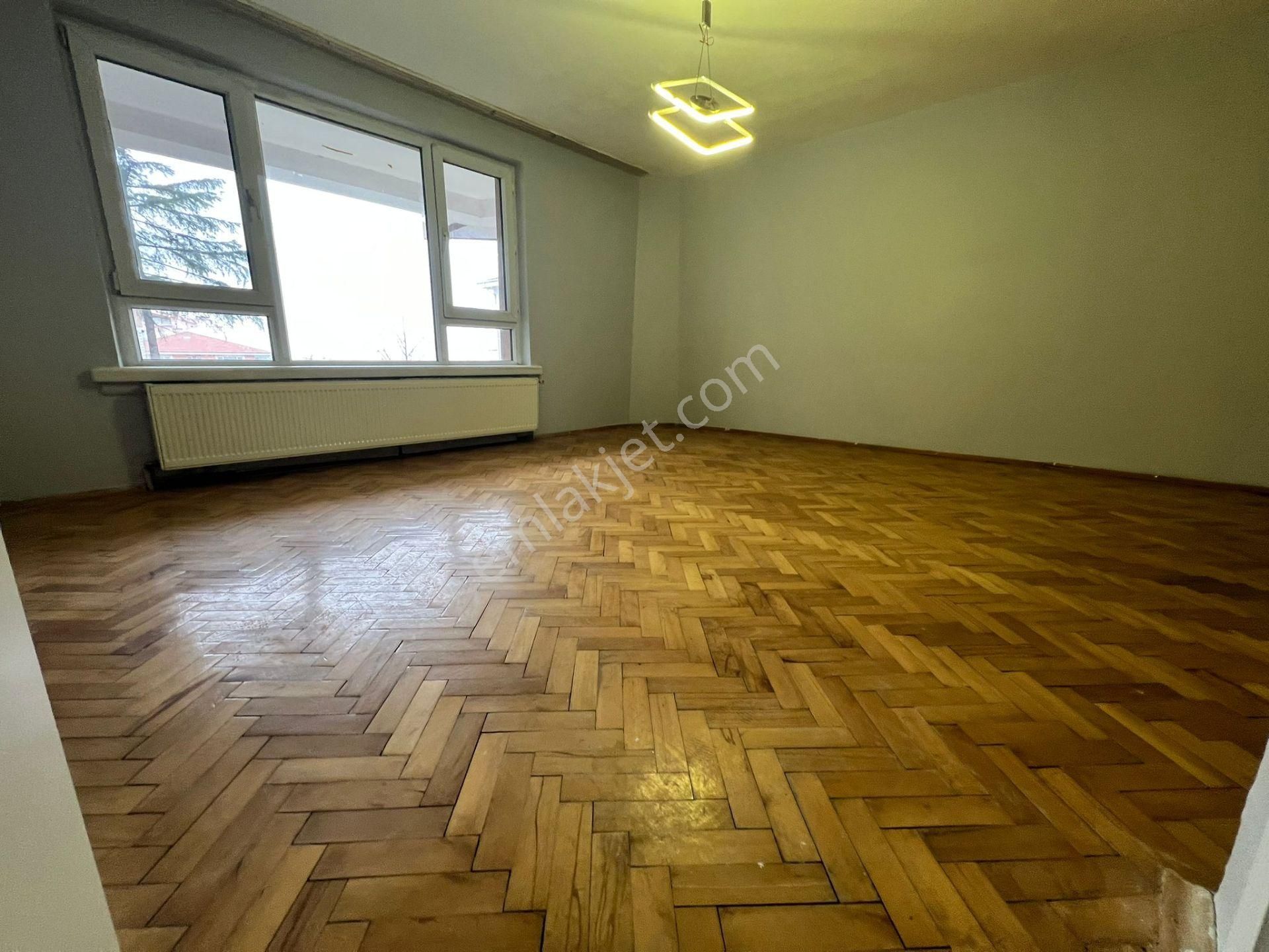 Atanora Vadi'den Merkezi Lokasyonda Cadde Yakını Kombili Ön Cephe Boş 2+1 - Görsel 19