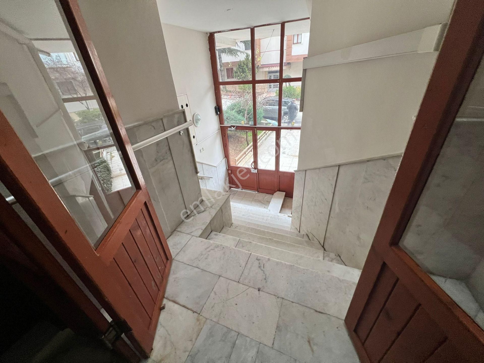 Atanora Vadi'den Merkezi Lokasyonda Cadde Yakını Kombili Ön Cephe Boş 2+1 - Görsel 28