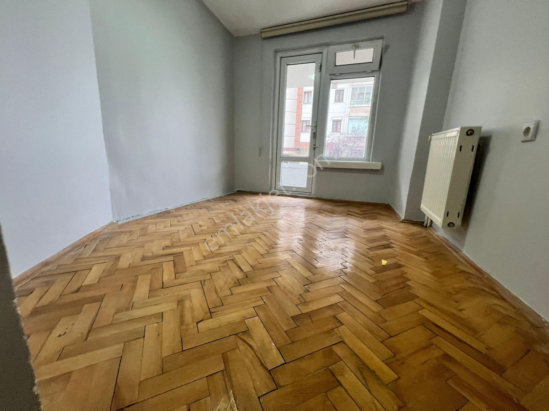 Atanora Vadi'den Merkezi Lokasyonda Cadde Yakını Kombili Ön Cephe Boş 2+1 - Görsel 13