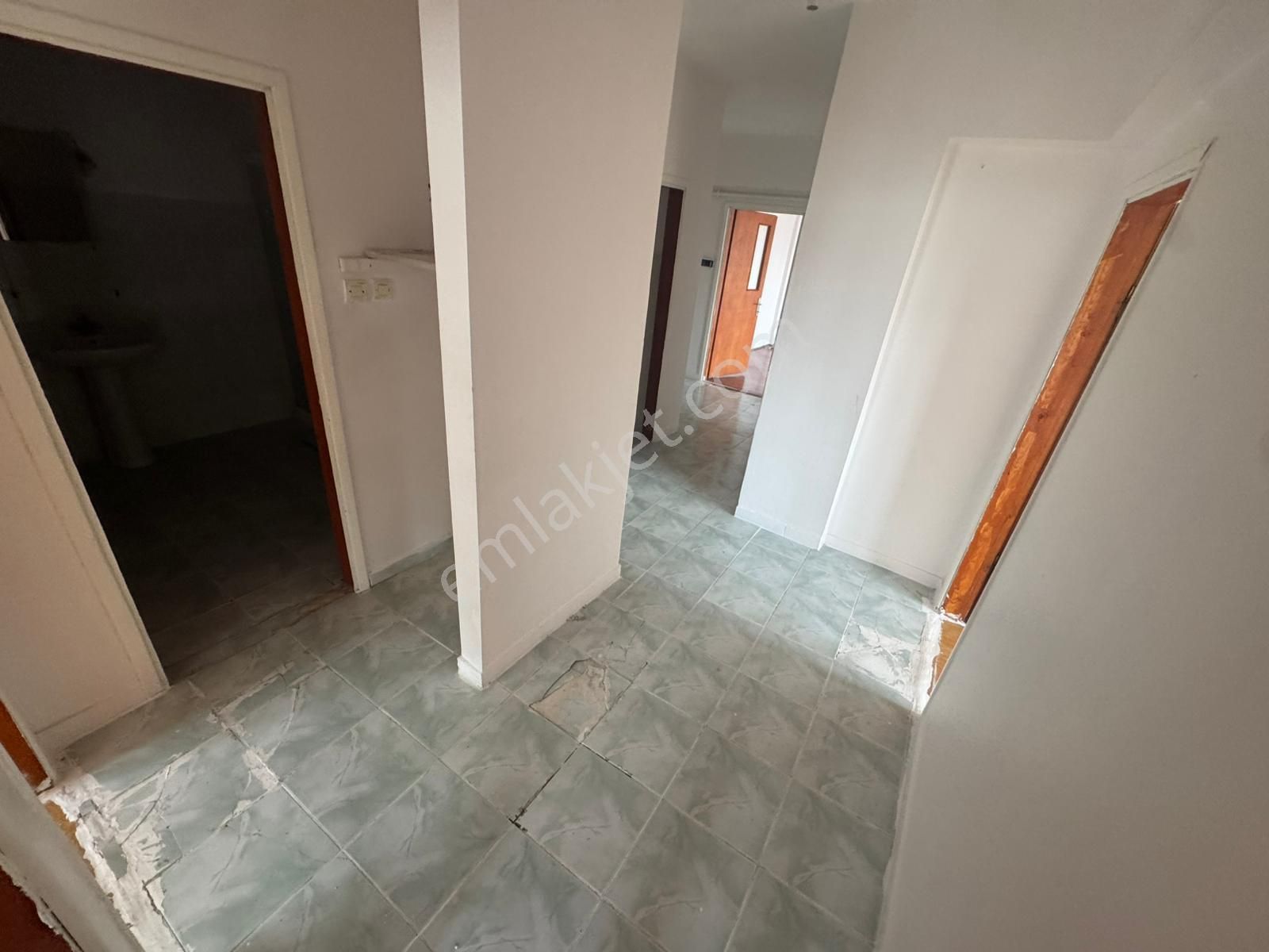 Malazgrt Mh.de 3+1kata Bağımısız 120m2 Ön Cephe Çift Balkon Dair - Görsel 24