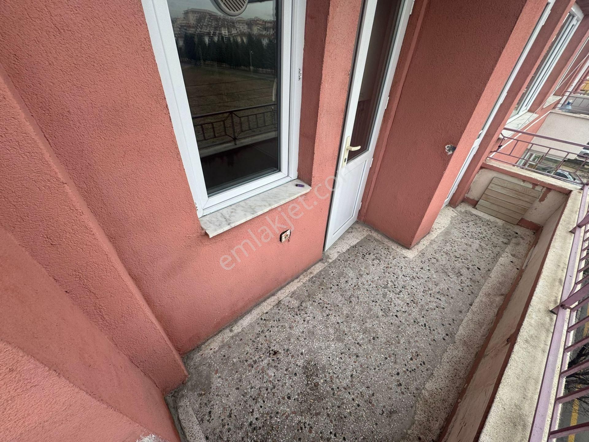 Malazgrt Mh.de 3+1kata Bağımısız 120m2 Ön Cephe Çift Balkon Dair - Görsel 32