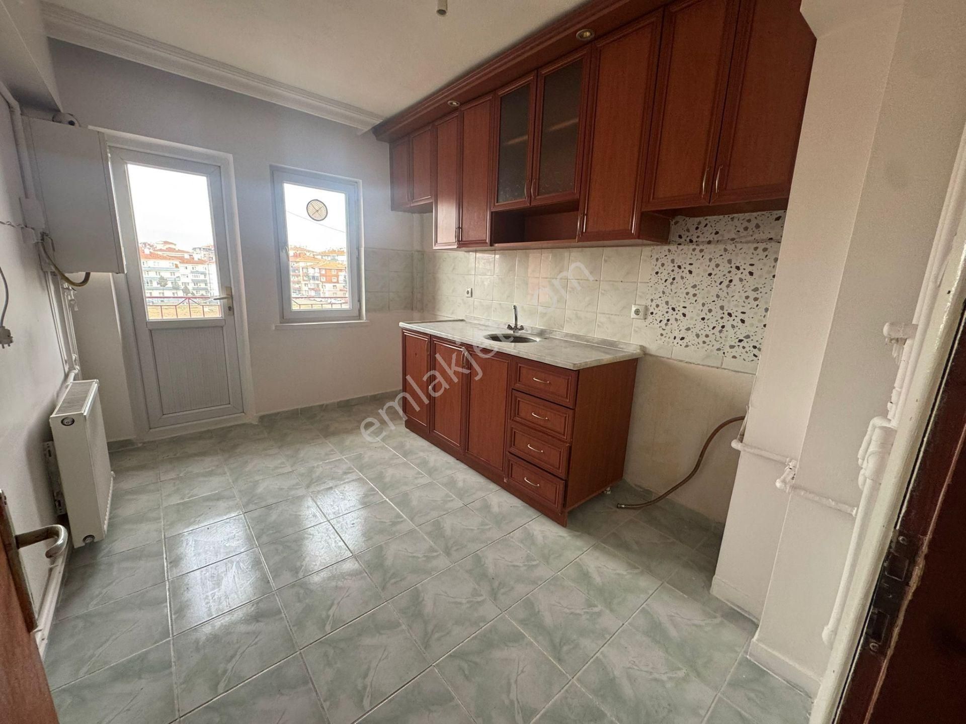 Malazgrt Mh.de 3+1kata Bağımısız 120m2 Ön Cephe Çift Balkon Dair - Görsel 7