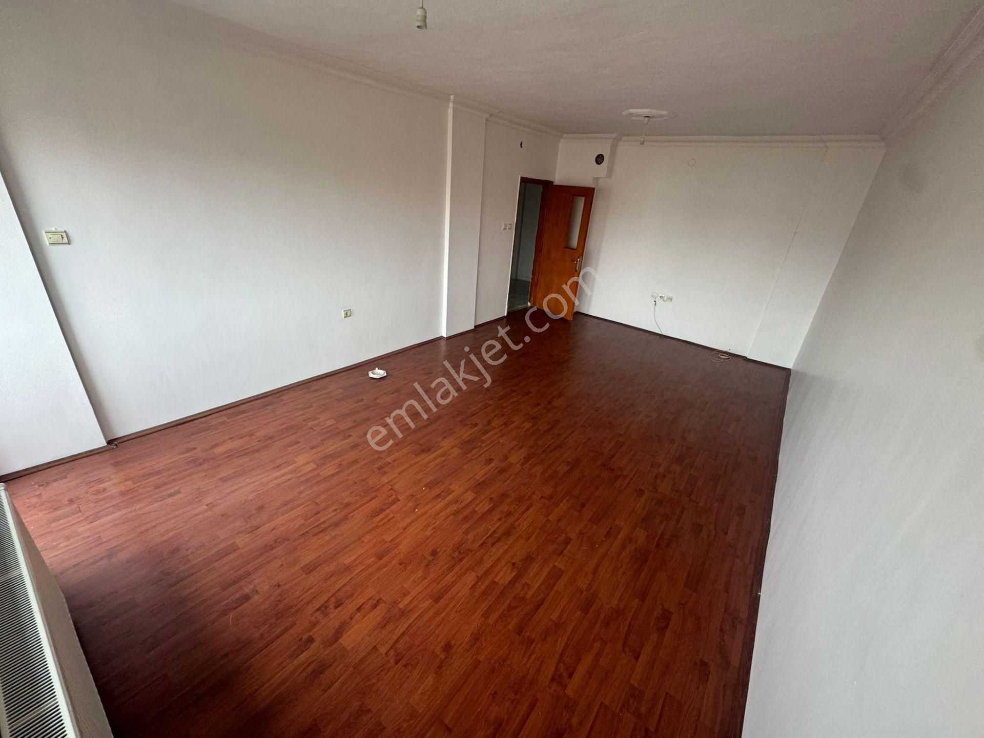 Malazgrt Mh.de 3+1kata Bağımısız 120m2 Ön Cephe Çift Balkon Dair - Görsel 9