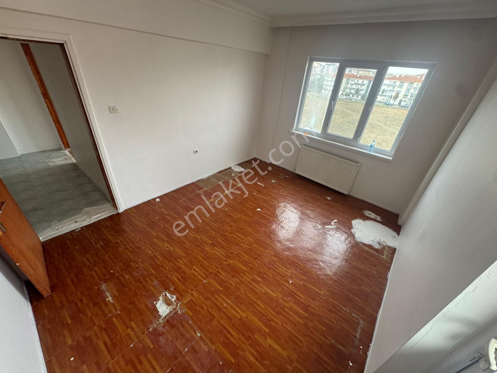 Malazgrt Mh.de 3+1kata Bağımısız 120m2 Ön Cephe Çift Balkon Dair - Görsel 13