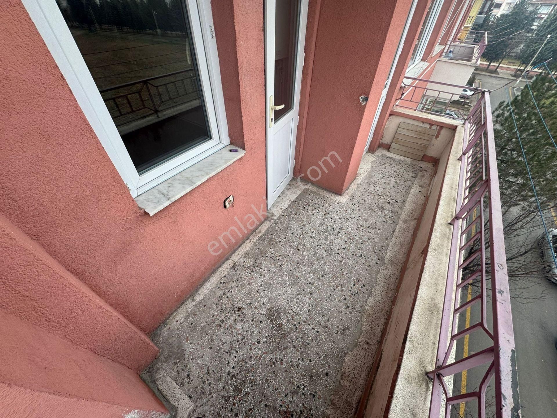 Malazgrt Mh.de 3+1kata Bağımısız 120m2 Ön Cephe Çift Balkon Dair - Görsel 33