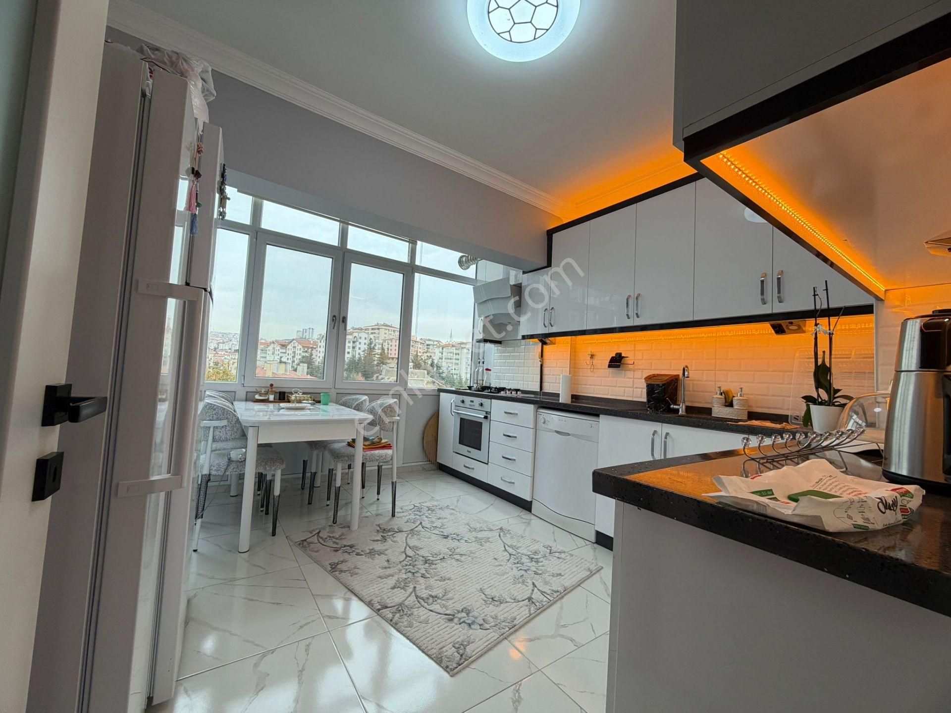 Tevfik Sağlam Cadde Üzeri 3+1 Full Yapılı Ara Kat Önü Açık Masrafsız Fırsat