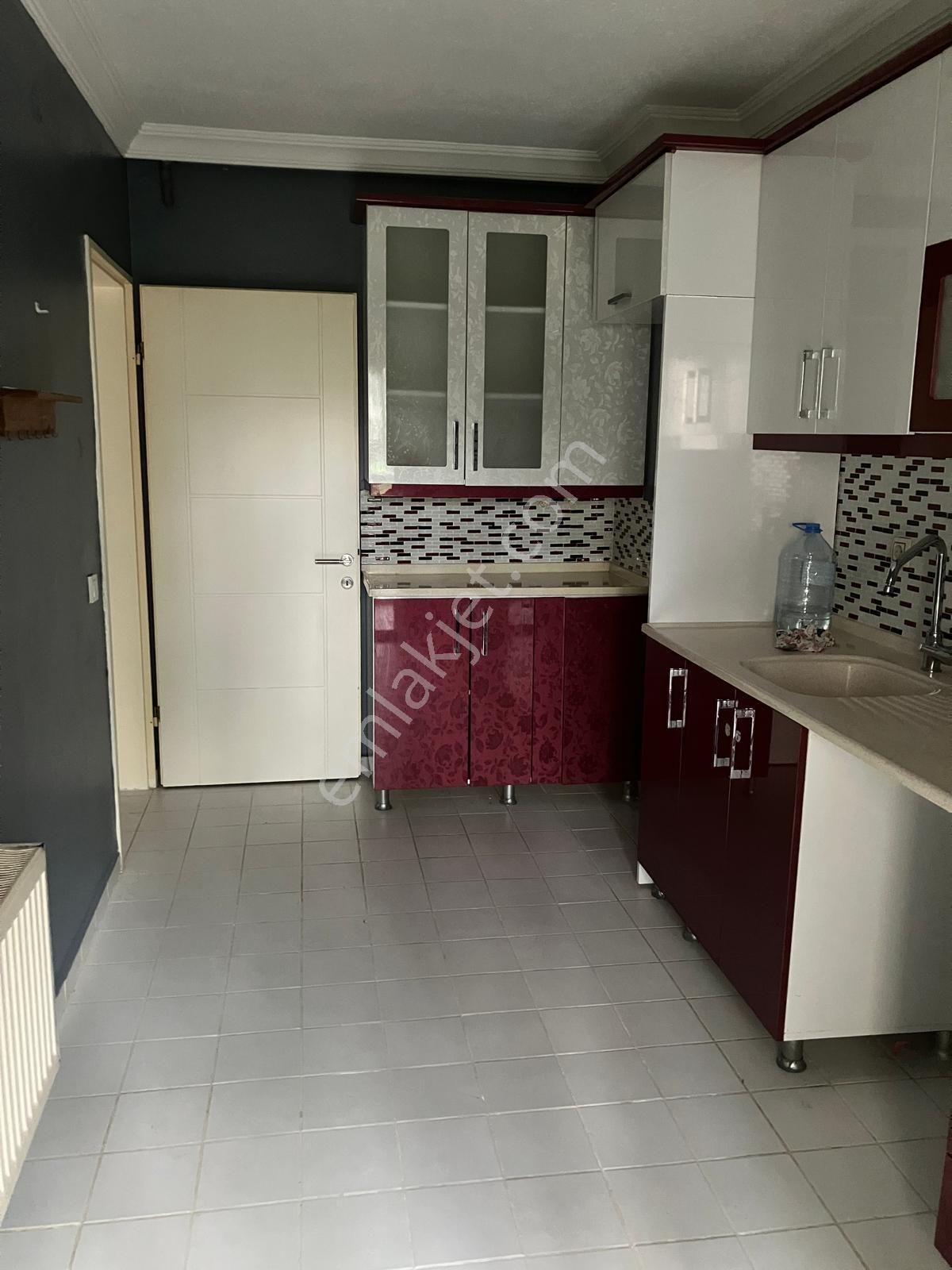 Manolya Sitesi’nde, Yüksek Giriş, Bakımlı 2+1 Kiralık Daire - Görsel 2