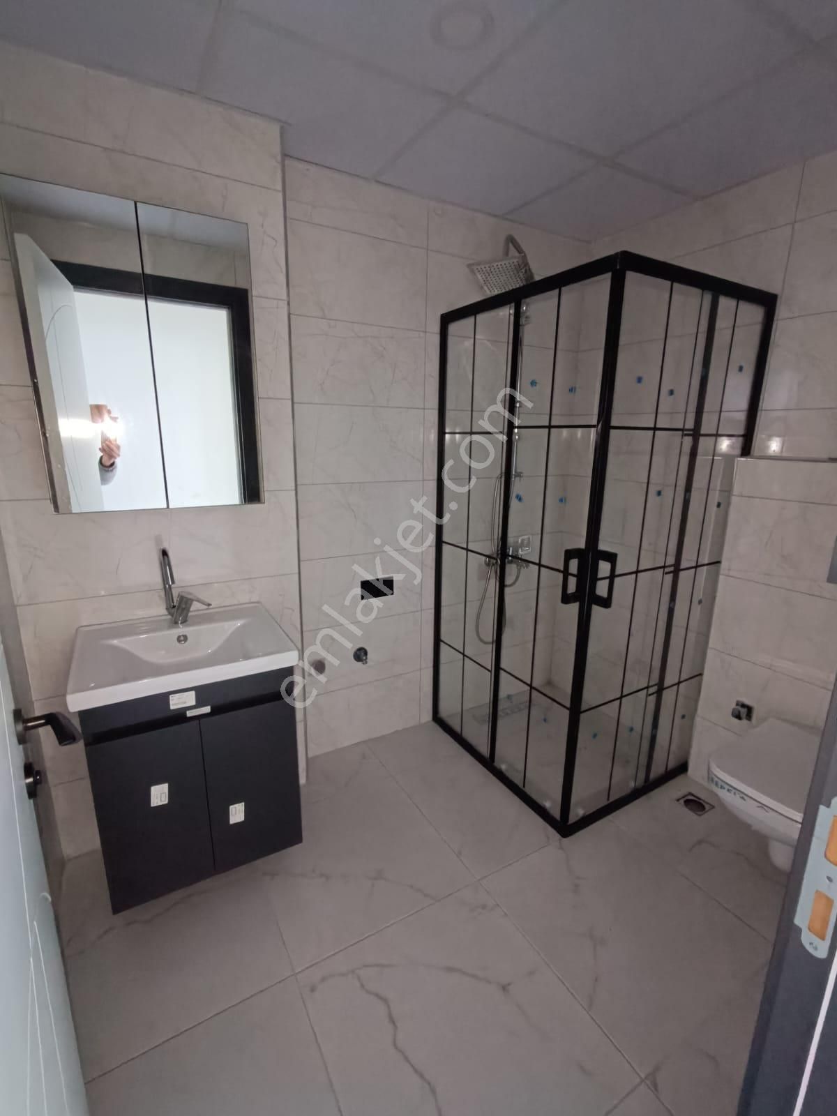 🏡 Çamlıca’da Ebeveyn Banyolu Sıfır Ultra Lüks 3+1 Kiralık Daire - Görsel 20