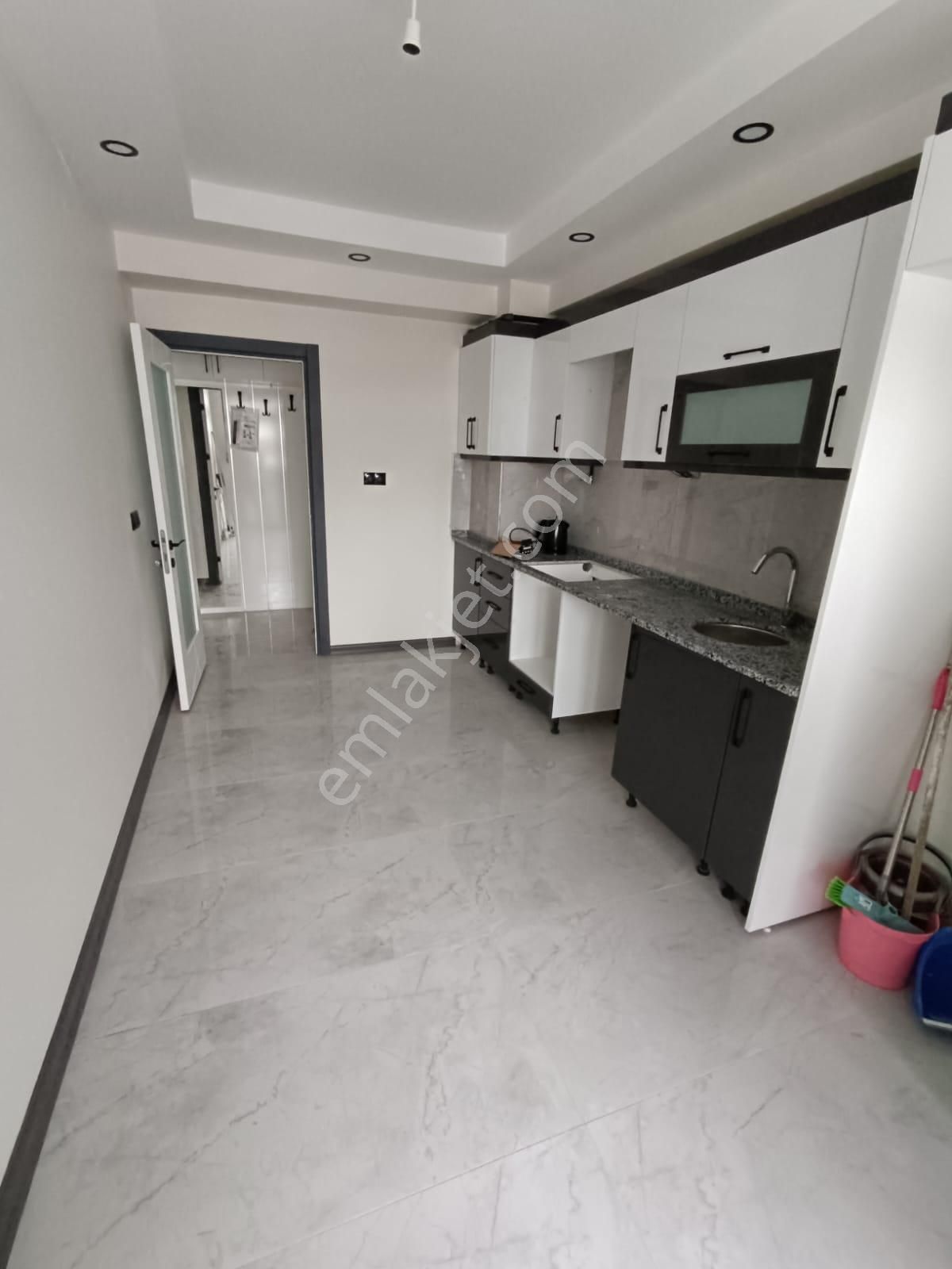 🏡 Çamlıca’da Ebeveyn Banyolu Sıfır Ultra Lüks 3+1 Kiralık Daire - Görsel 14