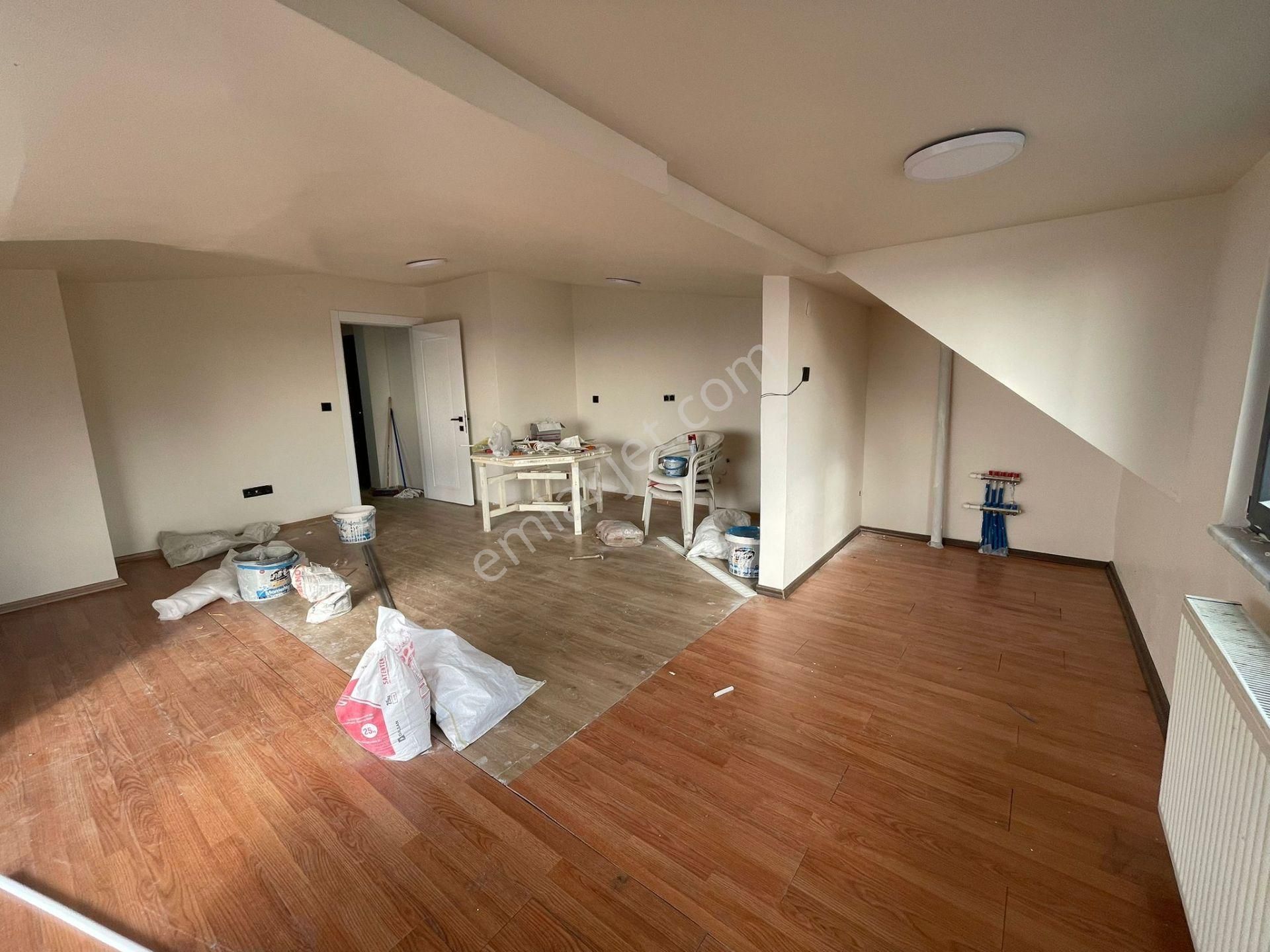 Mertcan Dan Hürriyet Çarşıya Yürüme Teraslı 4+2 İskanlı Lüks Dubleks - Görsel 16