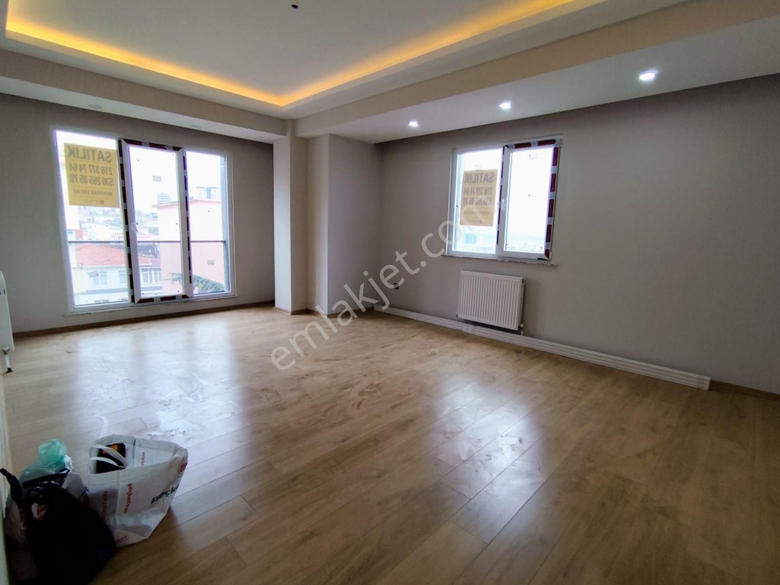 Mertcan Dan Hürriyet Çarşıya Yürüme Teraslı 4+2 İskanlı Lüks Dubleks - Görsel 2