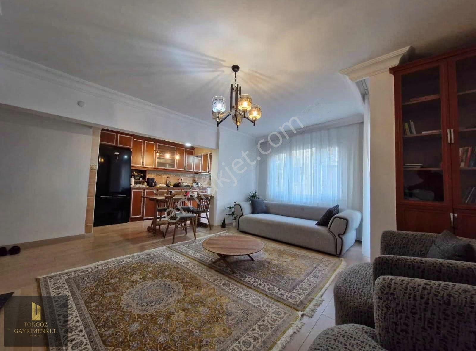 Tokgöz'den Ulubatlı,çamlık Arası Asansörlü 3+1 Geniş Daire