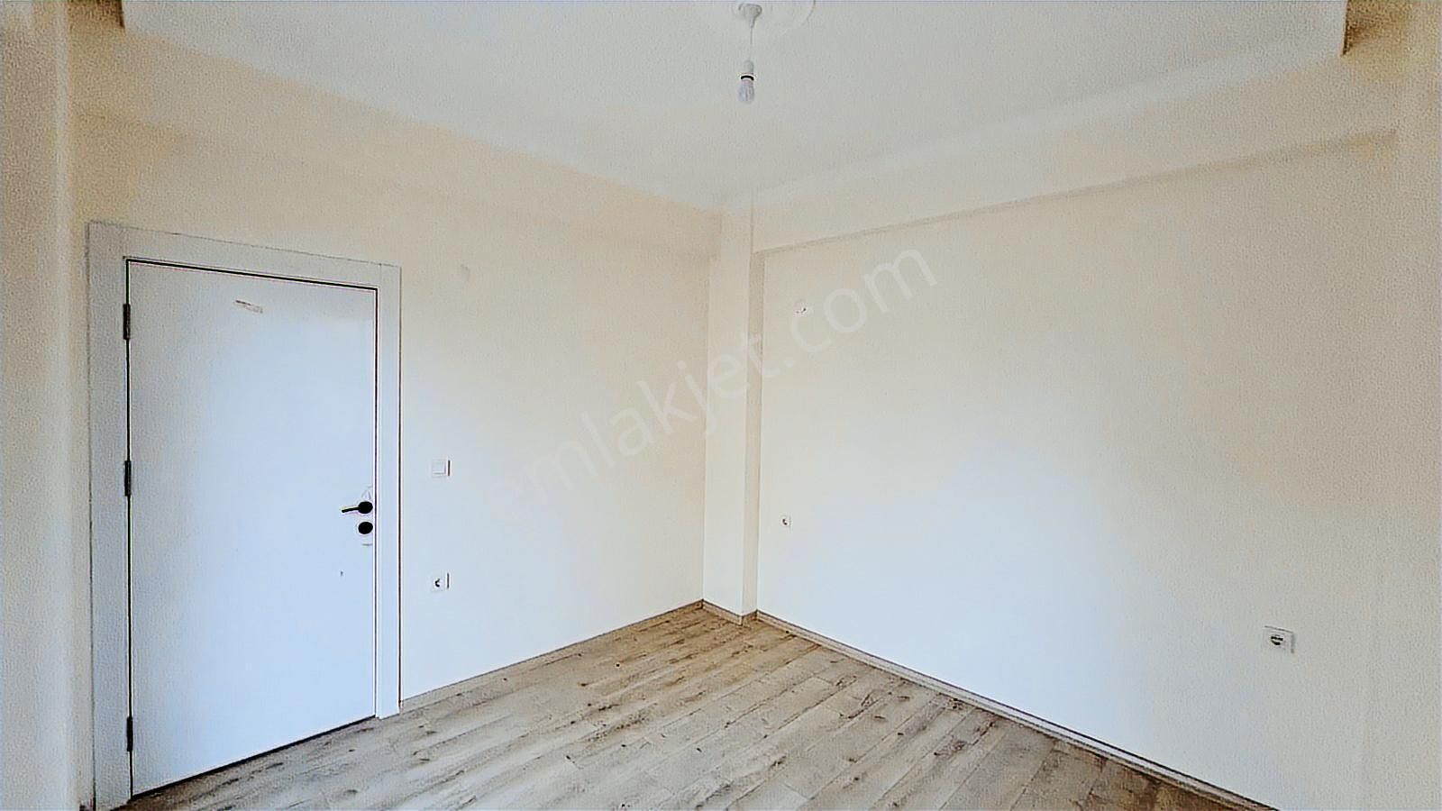 Foça Yenibağrası'nda Müstakil Havuzlu Bahçeli Satılık 3+1 Villa - Görsel 12