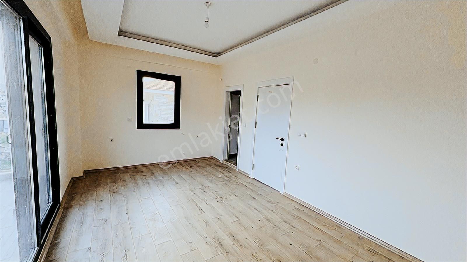 Foça Yenibağrası'nda Müstakil Havuzlu Bahçeli Satılık 3+1 Villa - Görsel 34