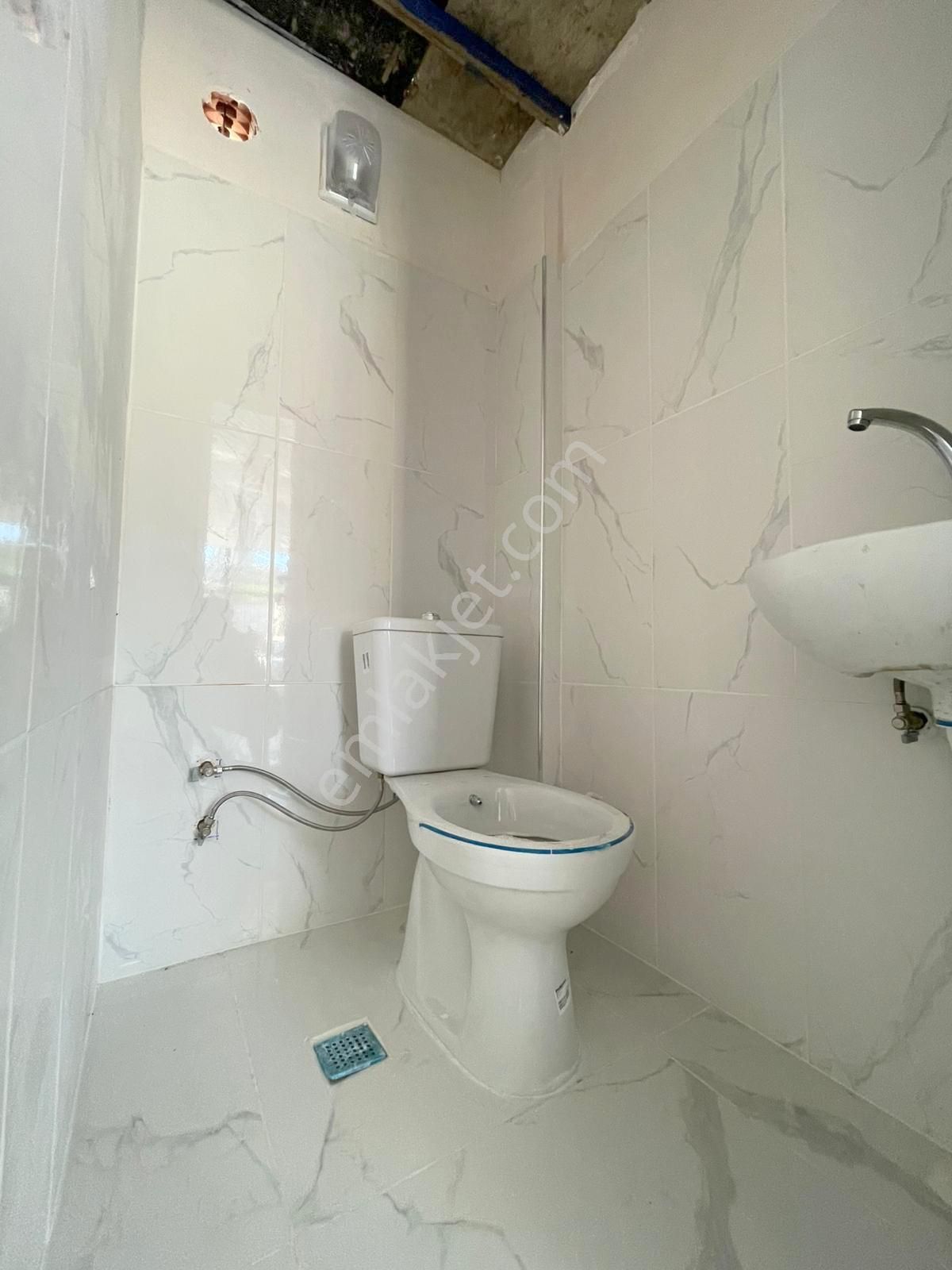 Mertcan'dan Sülüntepe Mevlana Cad.üzerinde Giriş Kat Dükkan - Görsel 6