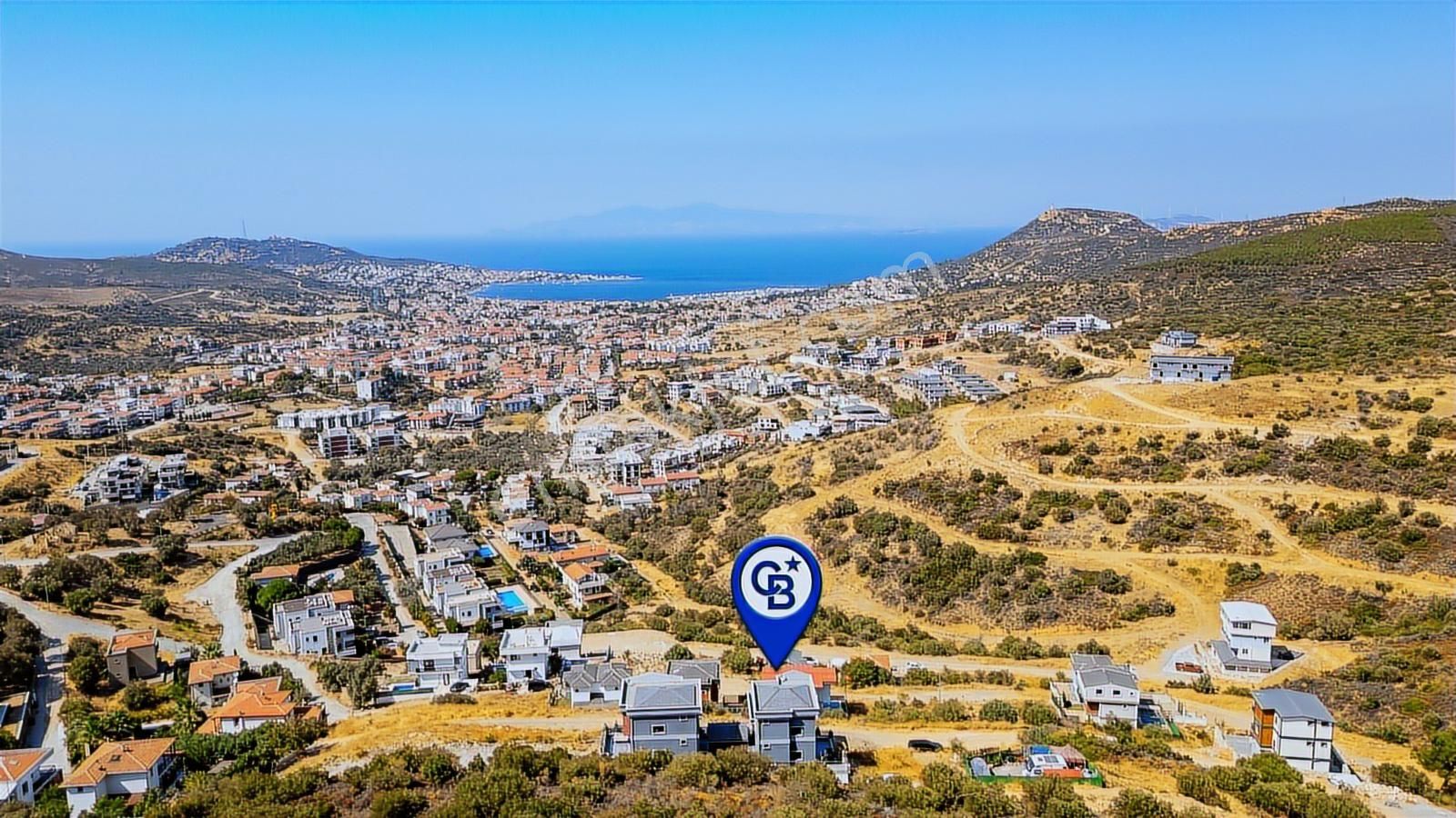 Yenifoça'da Deniz Manzaralı Müstakil Havuzlu 3+1 Tripleks Villa - Görsel 35