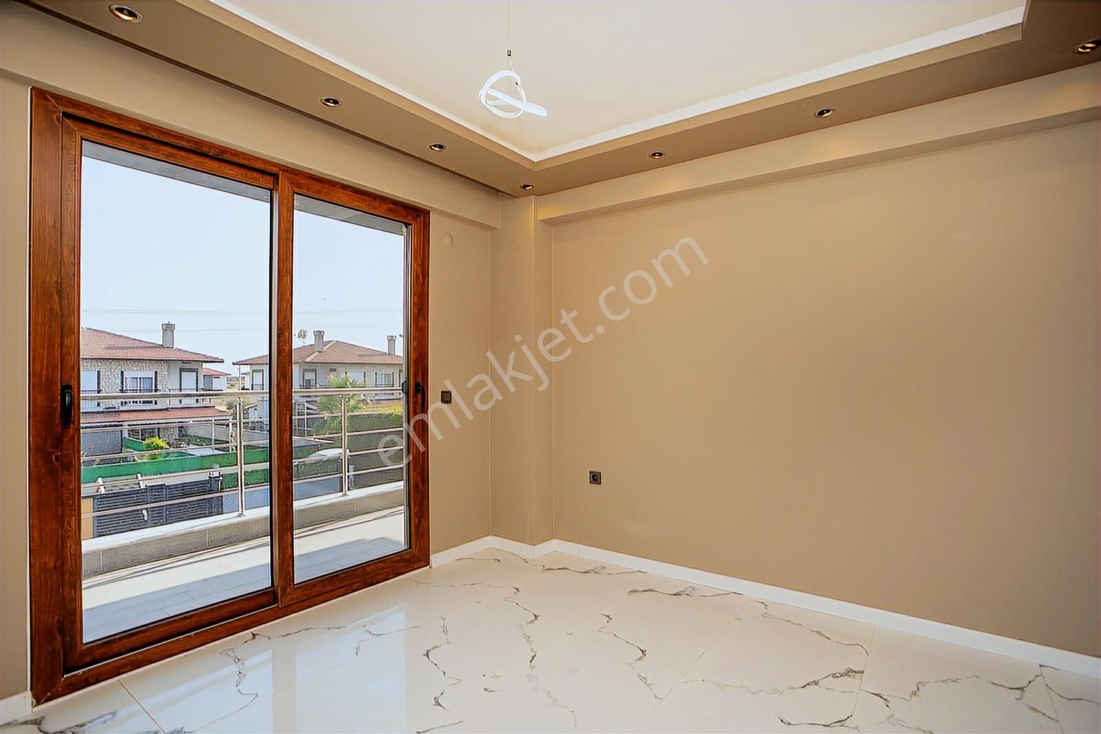 Foça Bağarası Villalar Bölgesinde Satılık 4+1 Müstakil Villa - Görsel 33