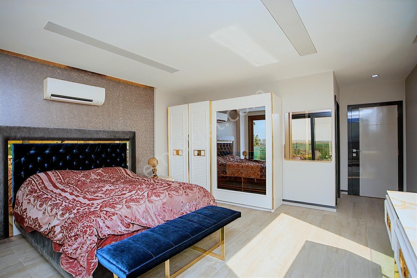 Kuşadası Türkmen'de Satılık 5+1 Havuzlu Müstakil Villa - Görsel 14