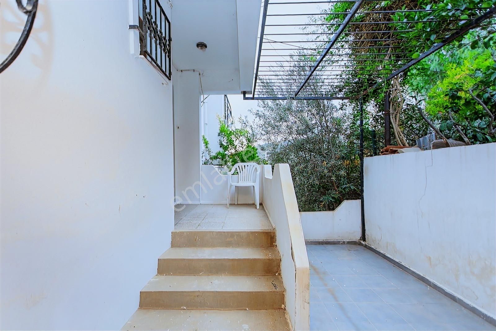 Yenifoça Burunucu'nda Satılık 3+1 Teraslı Dubleks - Görsel 28