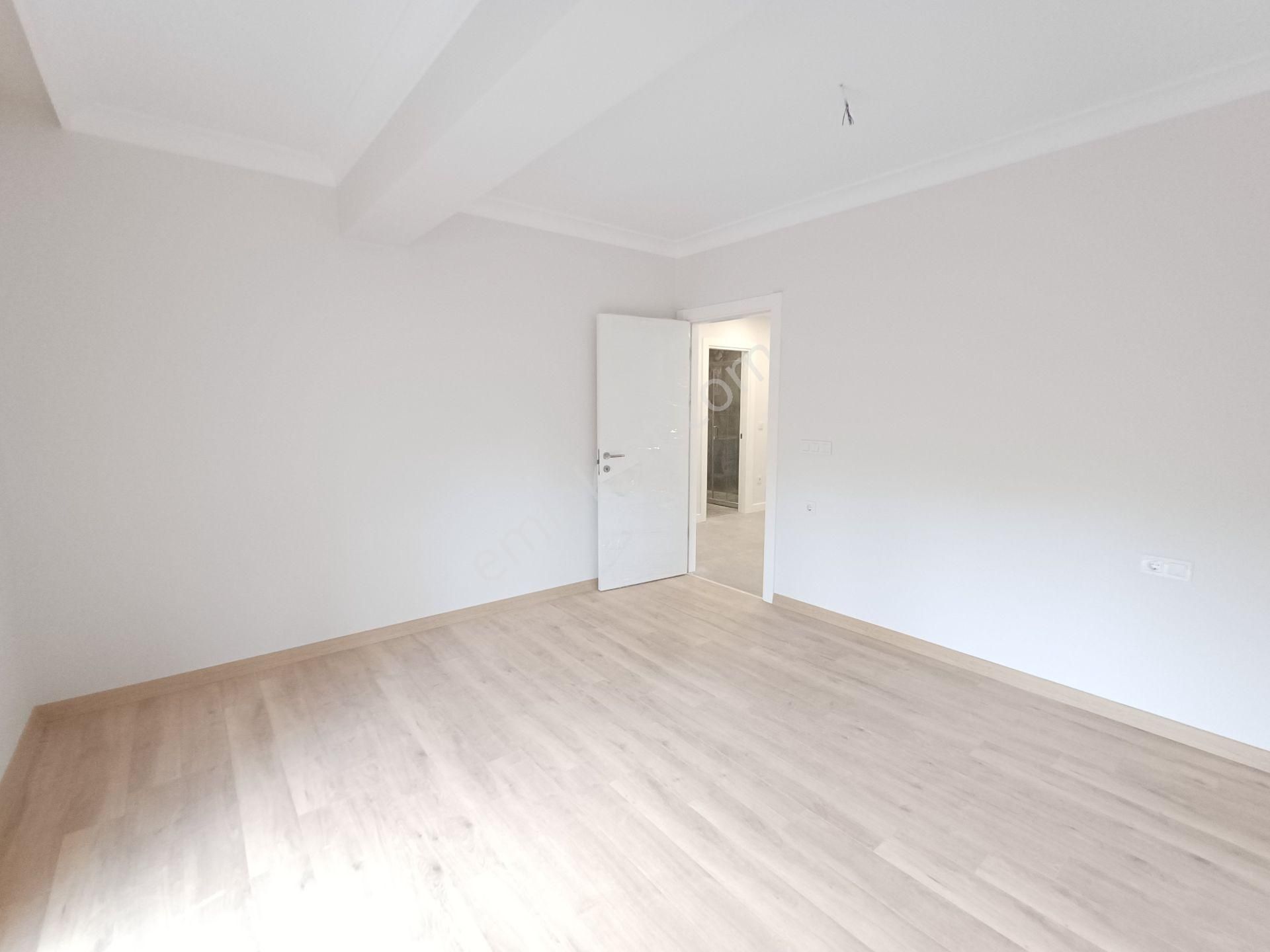 Validebağ Sitesinin Önü Kapanmaz Satılık Ferah 3+1 Dairesi - Görsel 25