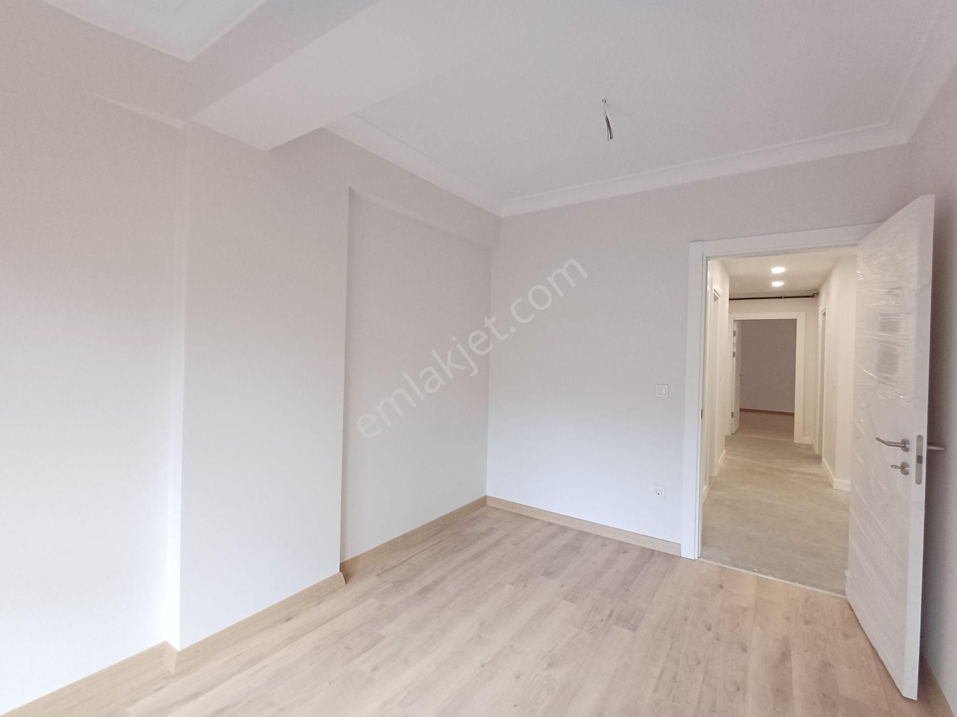 Validebağ Sitesinin Önü Kapanmaz Satılık Ferah 3+1 Dairesi - Görsel 22