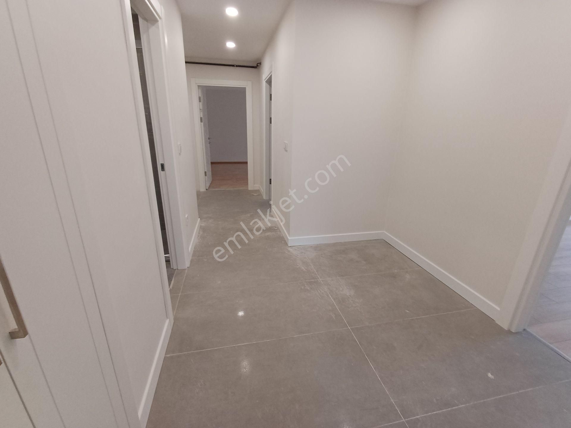 Validebağ Sitesinin Önü Kapanmaz Satılık Ferah 3+1 Dairesi - Görsel 31