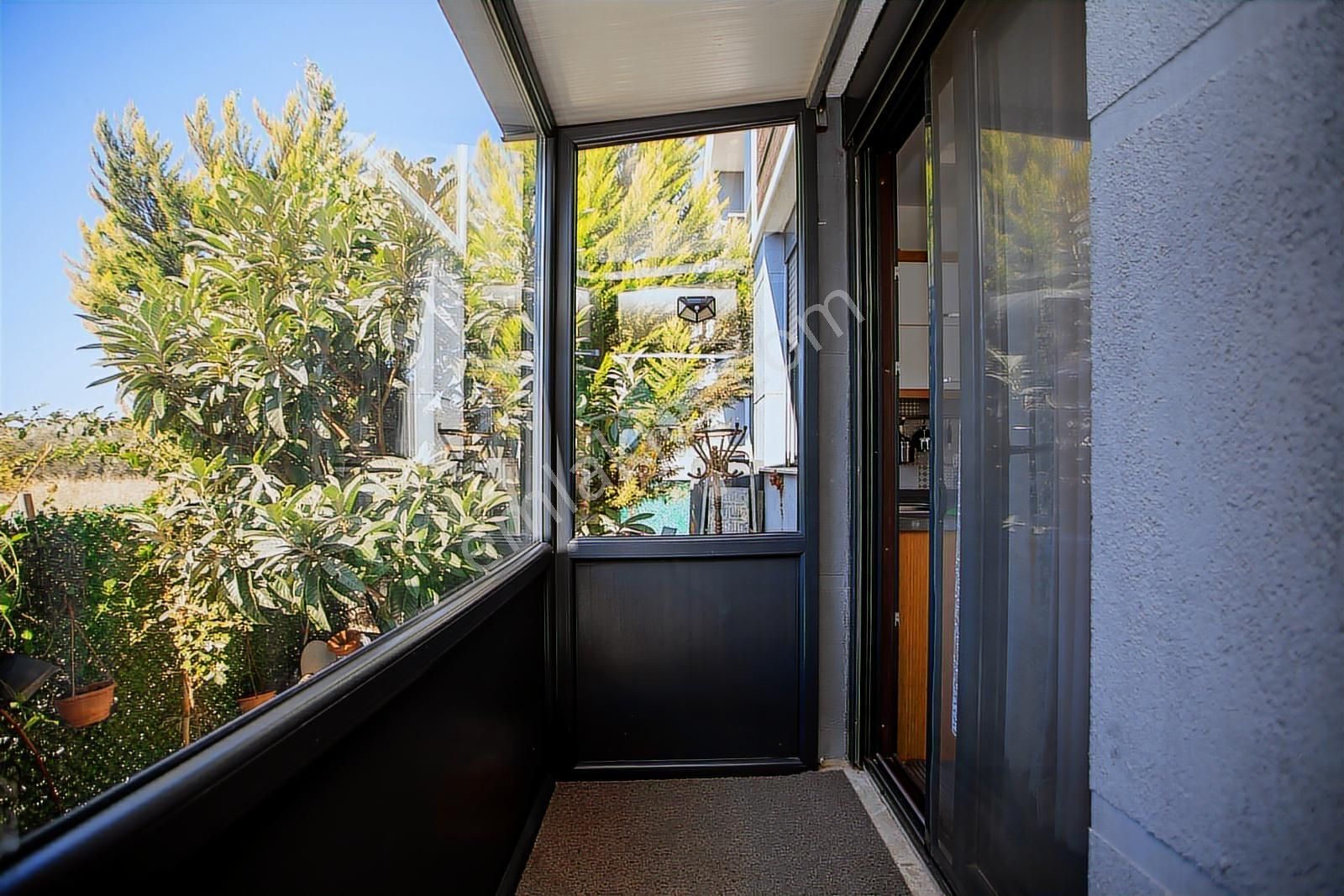 Yenifoça Gencelli'de Satılık 3+1 Tripleks Villa - Görsel 2