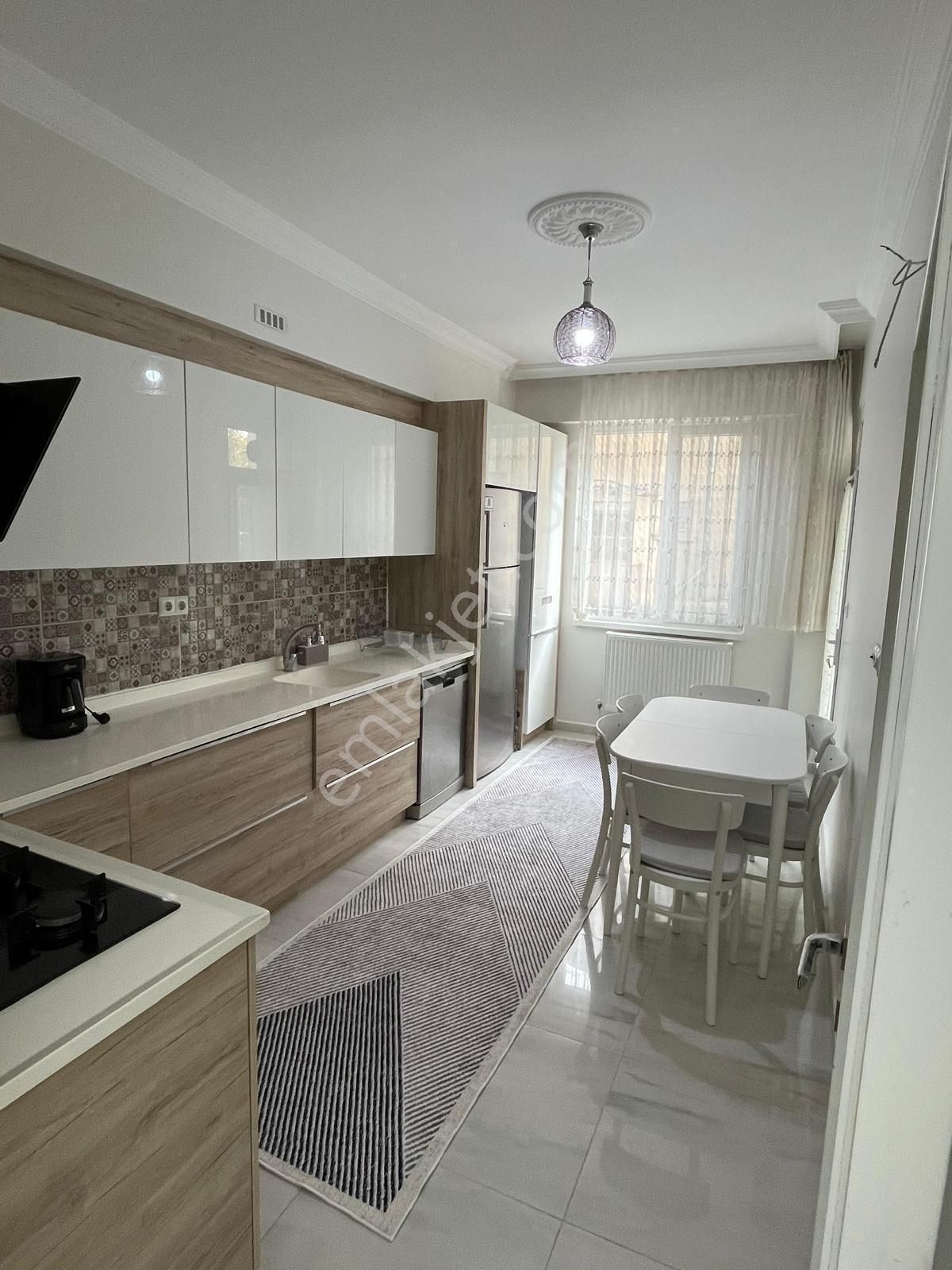 Afyon Üçok Emlaktan Güvenevler Mah 3+1 127m² Geniş Temiz Bakımlı Satılık Daire - Görsel 4