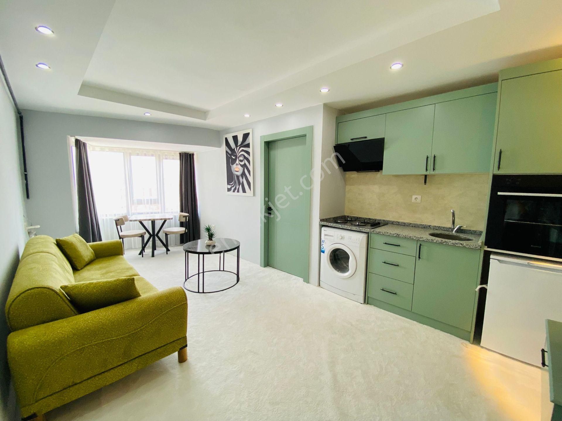 Arakat Sıfır Eşyalı Asansörlü Merkezde 1+1 Apart