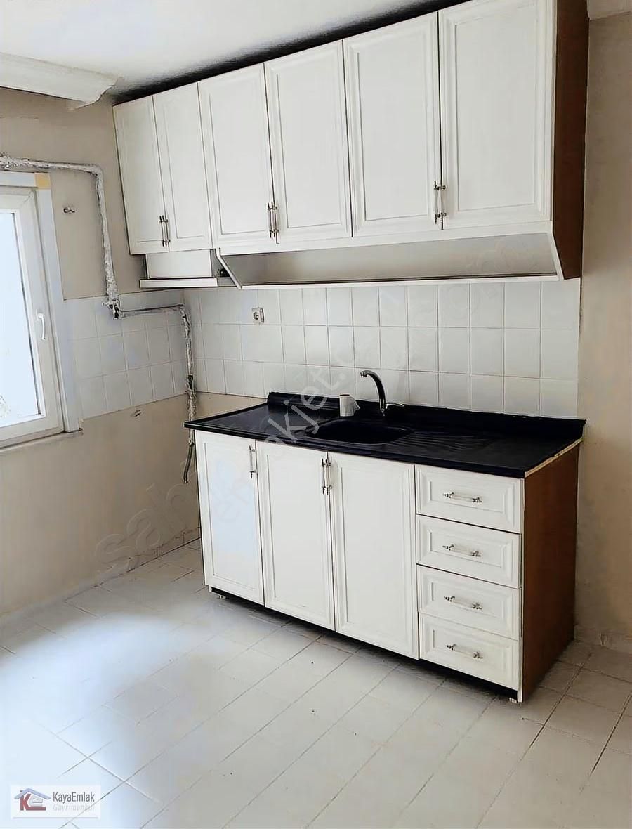 Çetin Cad Pınar Sitesi'nde Kiralık 3+1 Daire - Görsel 3