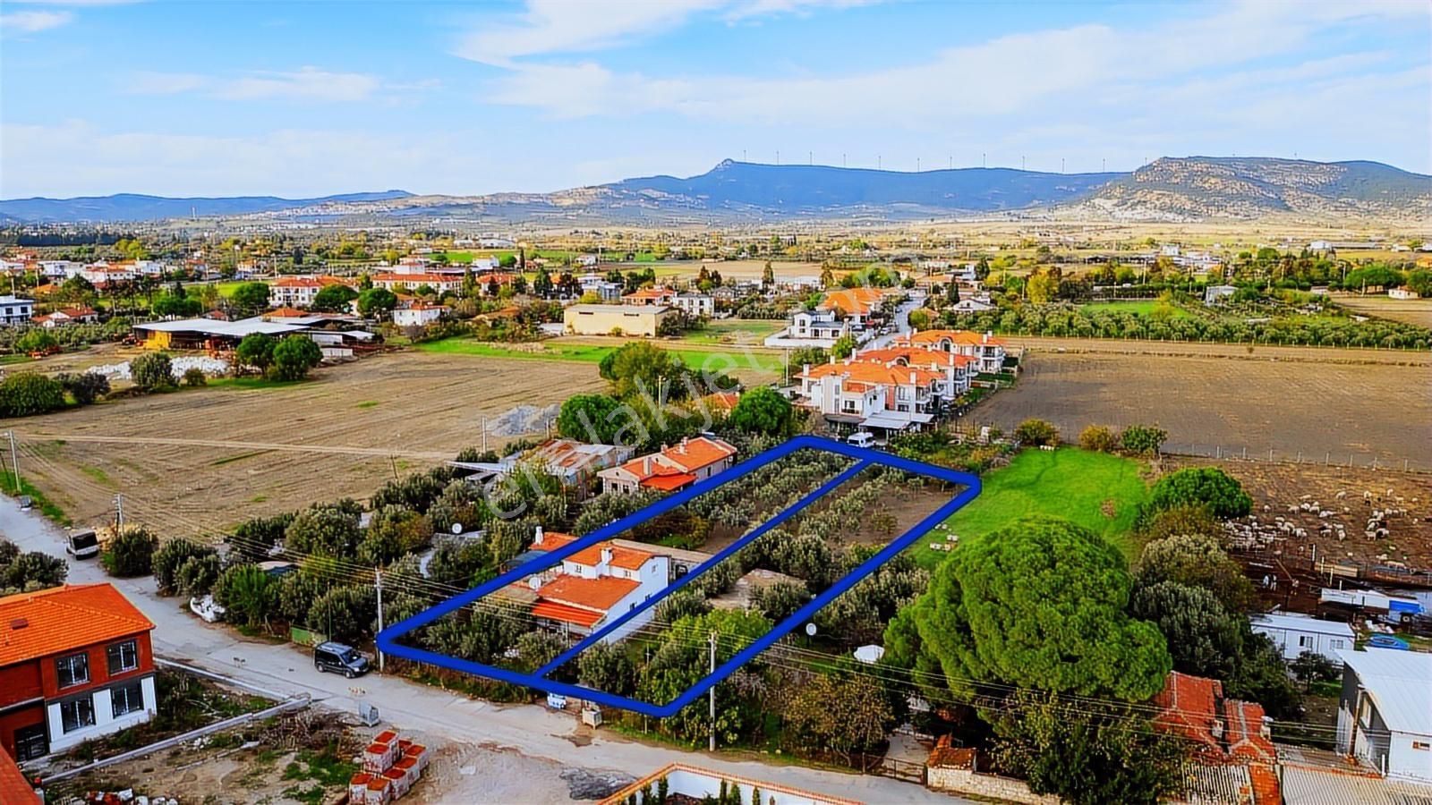 Foça Bağarası Hacıveli Mah. Satılık Kargir Evli Arsa - Görsel 21