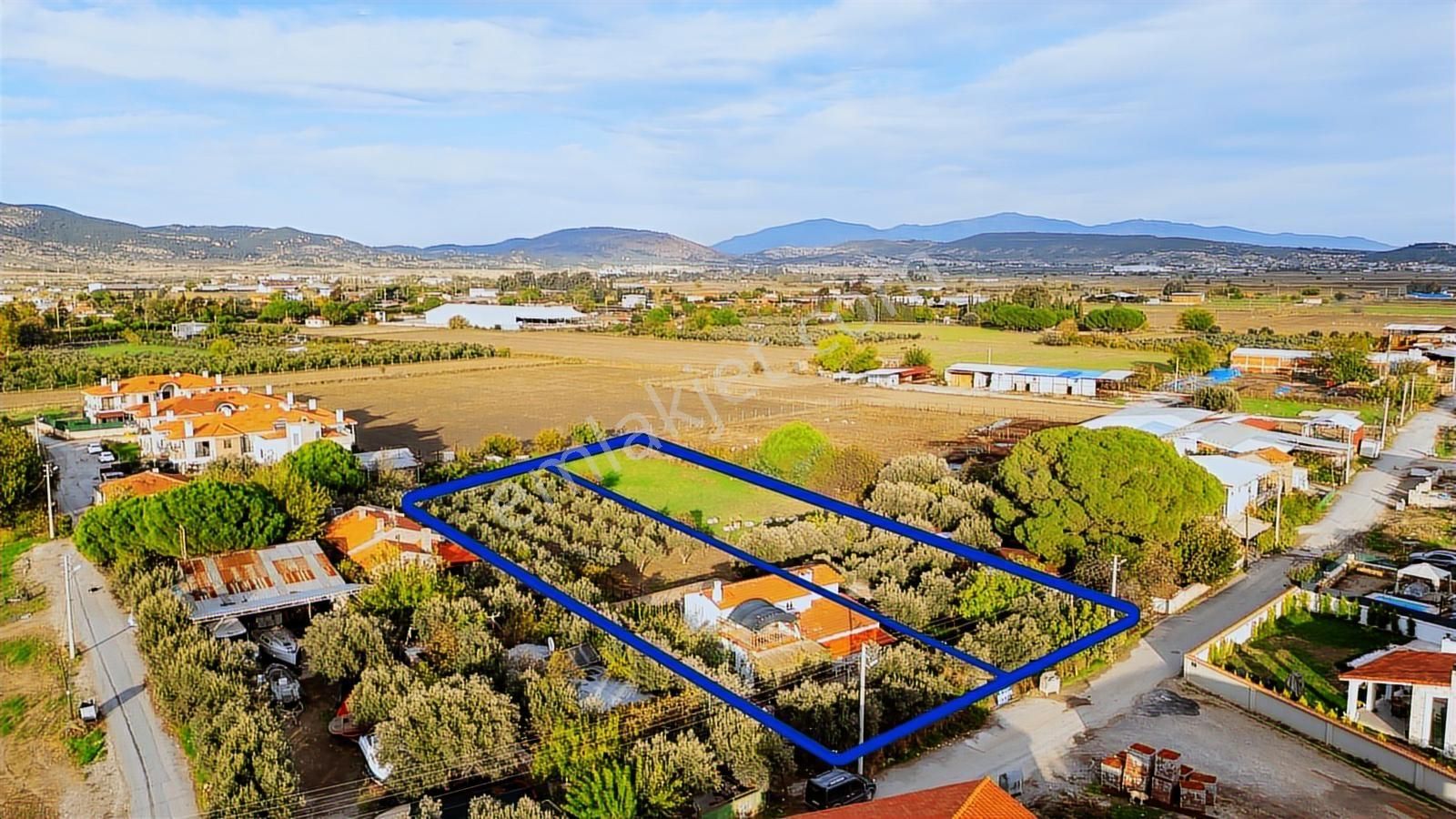 Foça Bağarası Hacıveli Mah. Satılık Kargir Evli Arsa - Görsel 23